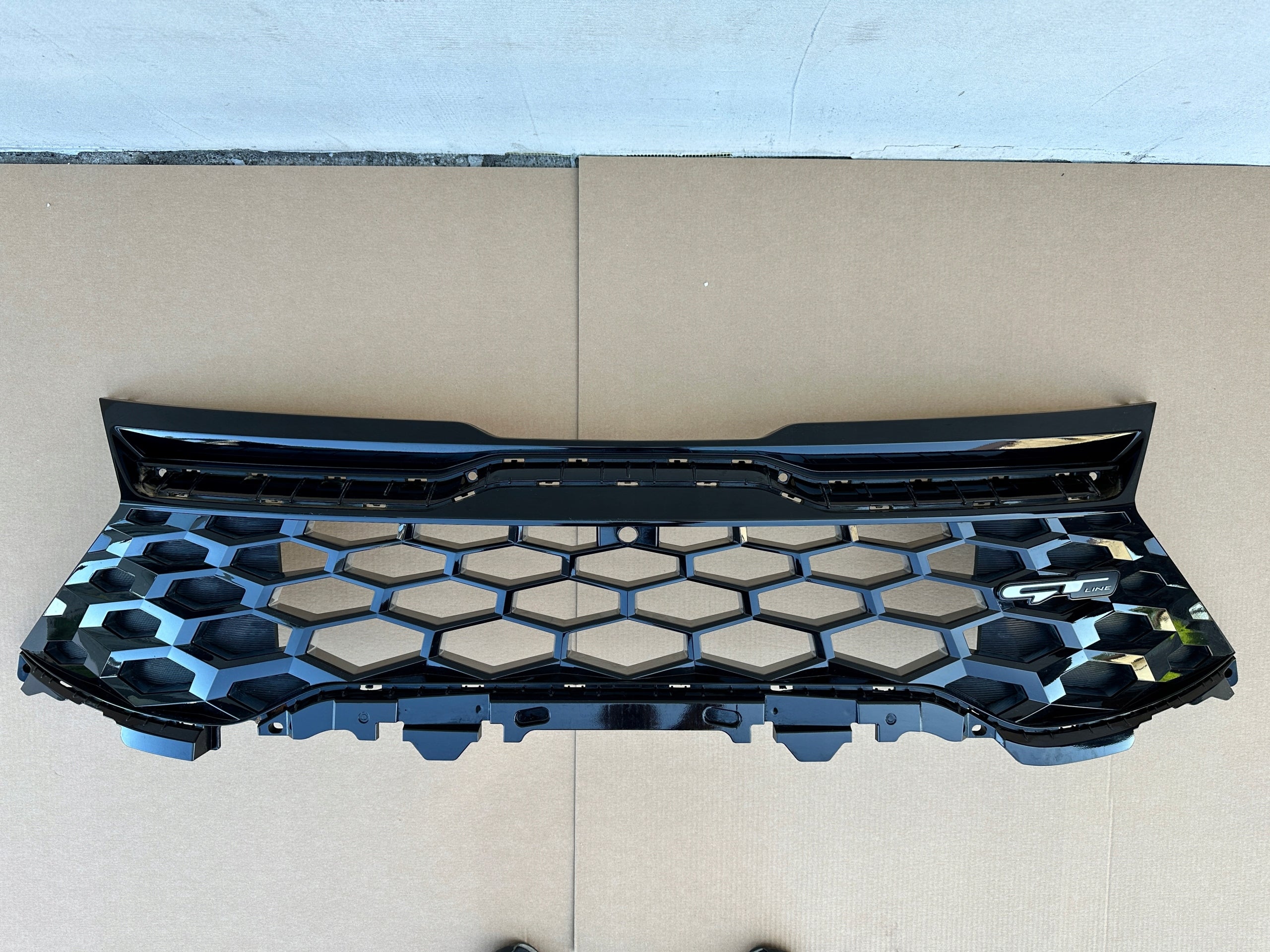 Kühlergrill Kia DE SPORTAGE FRONTGRILL 86368R2CA0 Kühlergitter