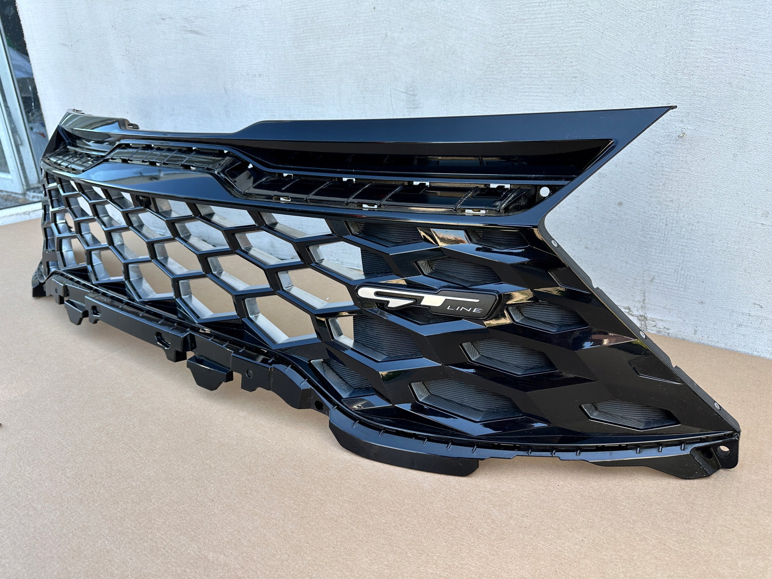 Kühlergrill Kia DE SPORTAGE FRONTGRILL 86368R2CA0 Kühlergitter