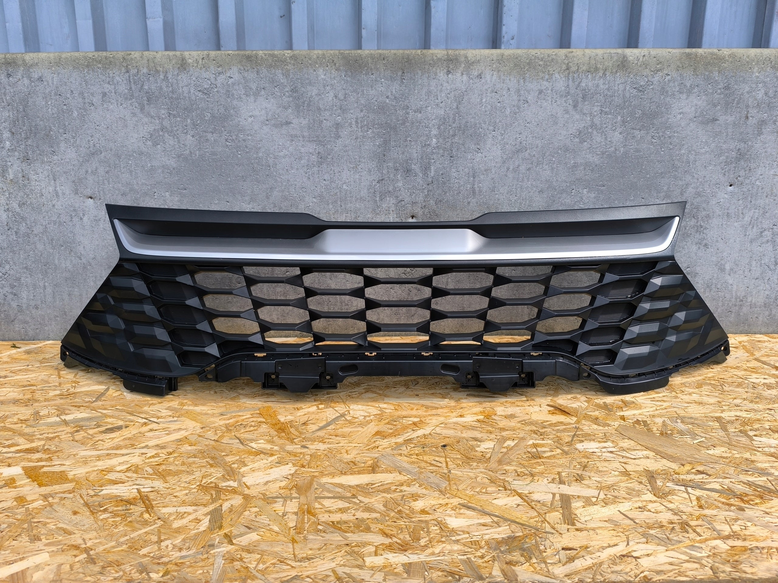  Kühlergrill Kia SPORTAGE FRONTGRILL 86351R2000 Kühlergitter product image