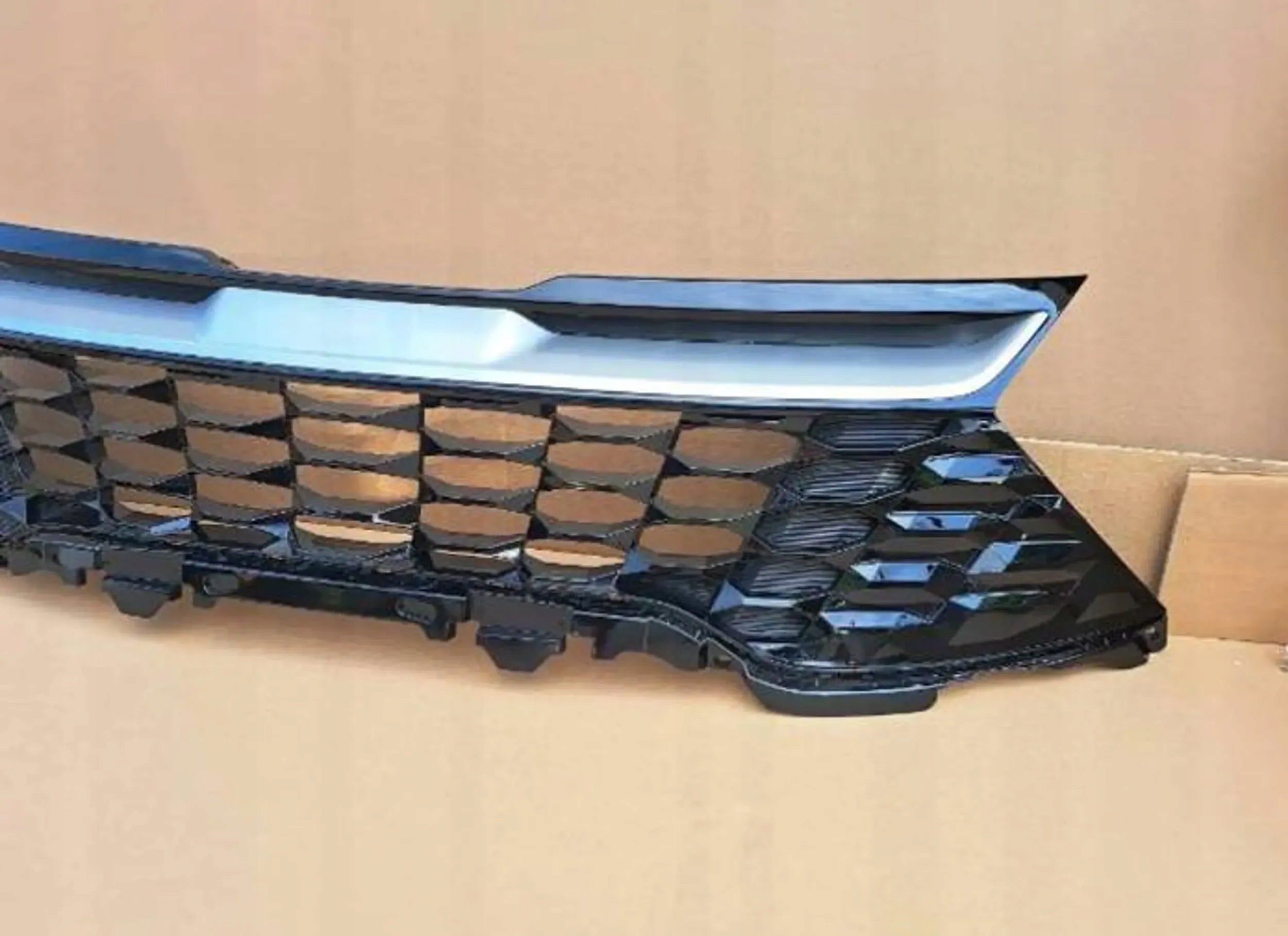 Kühlergrill Kia SPORTAGE FRONTGRILL 86350R2020 Kühlergitter