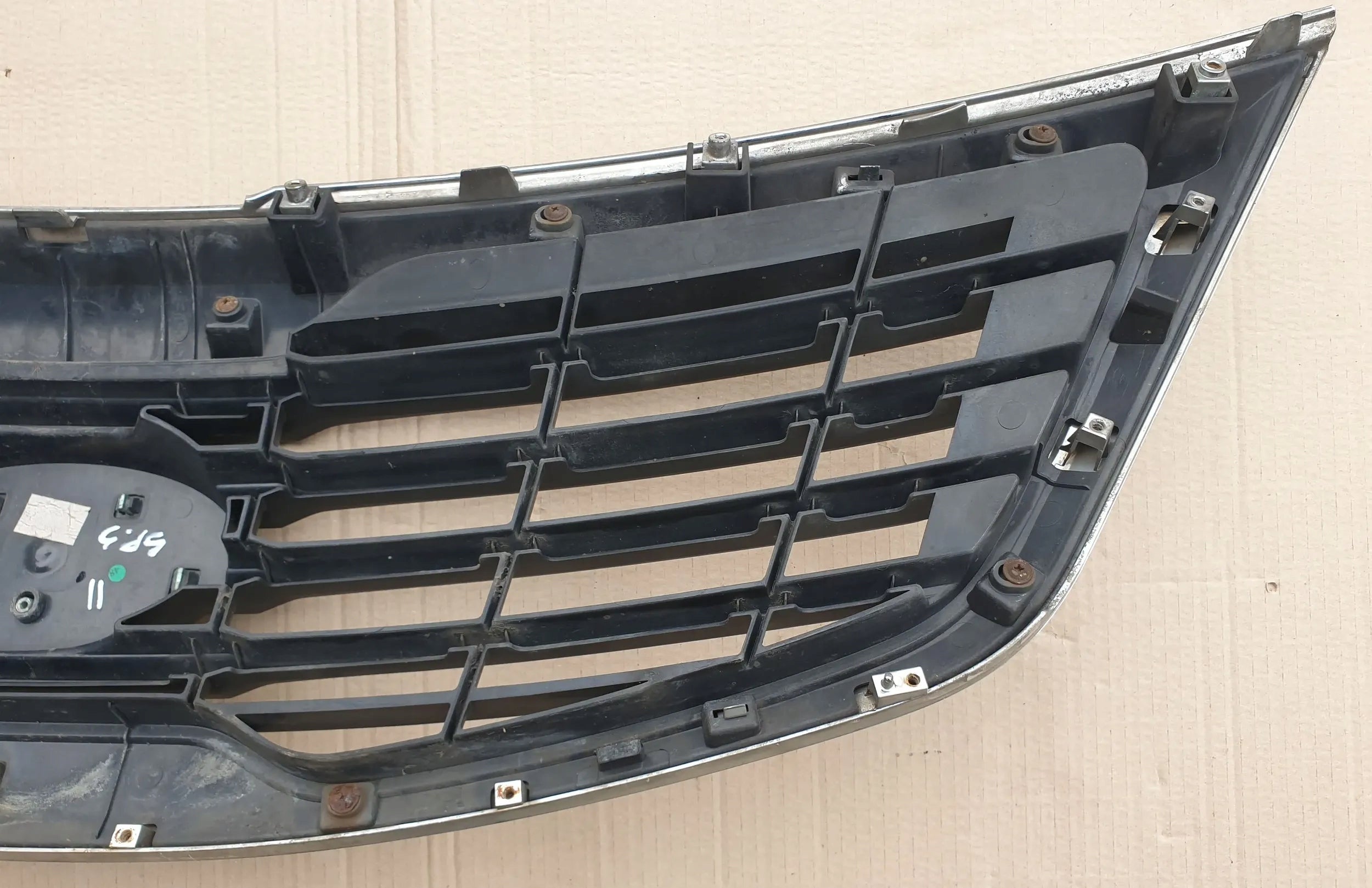 Kühlergrill Kia SPORTAGE FRONTGRILL 863523W000 Kühlergitter