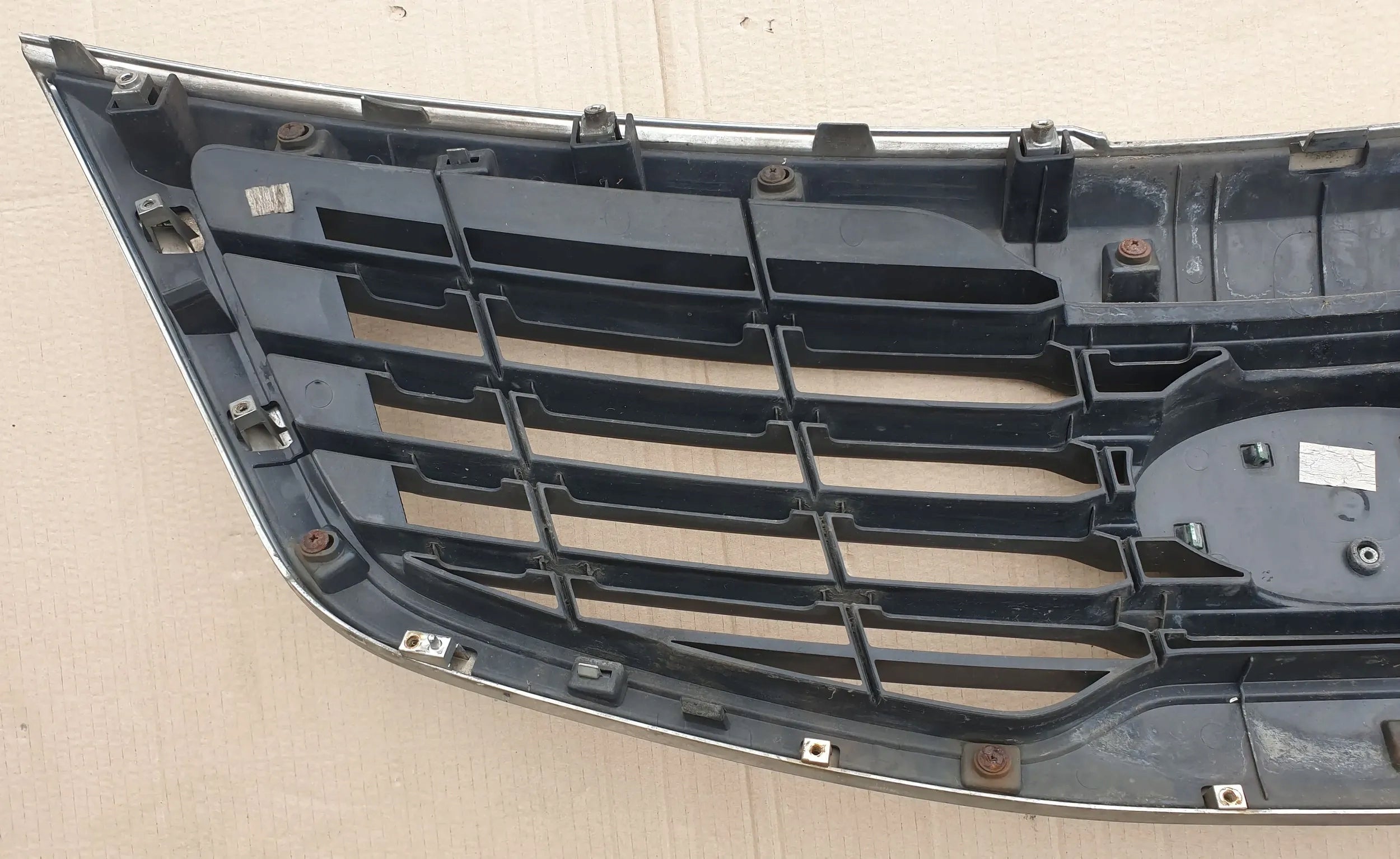 Kühlergrill Kia SPORTAGE FRONTGRILL 863523W000 Kühlergitter