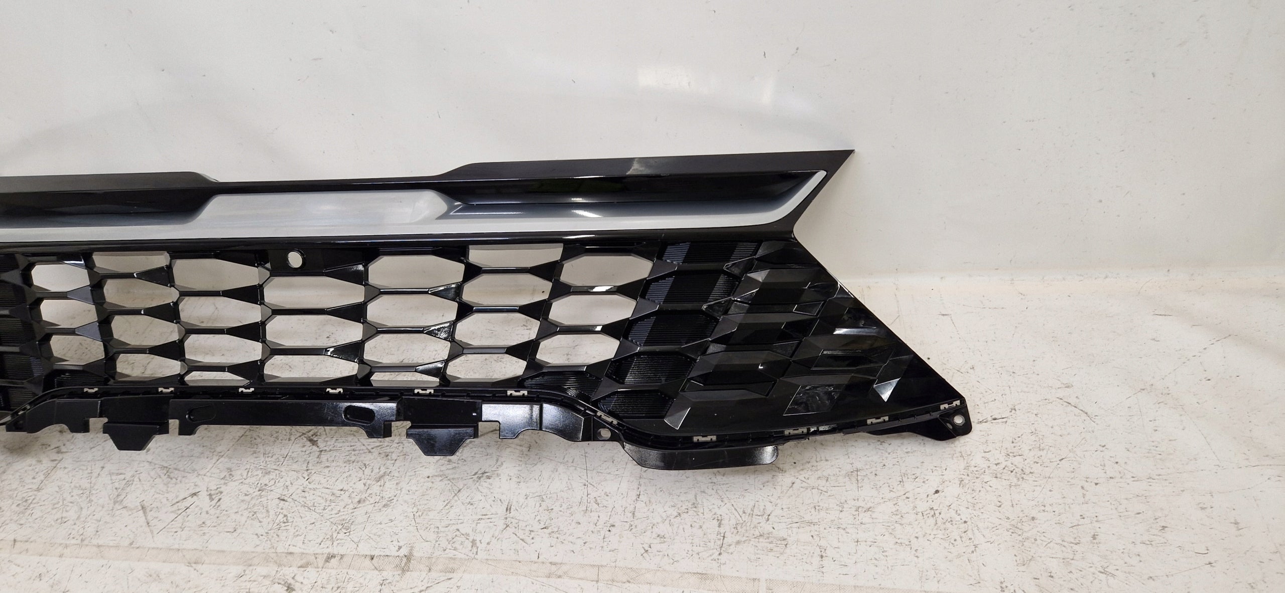 Kühlergrill Kia SPORTAGE FRONTGRILL Kühlergitter