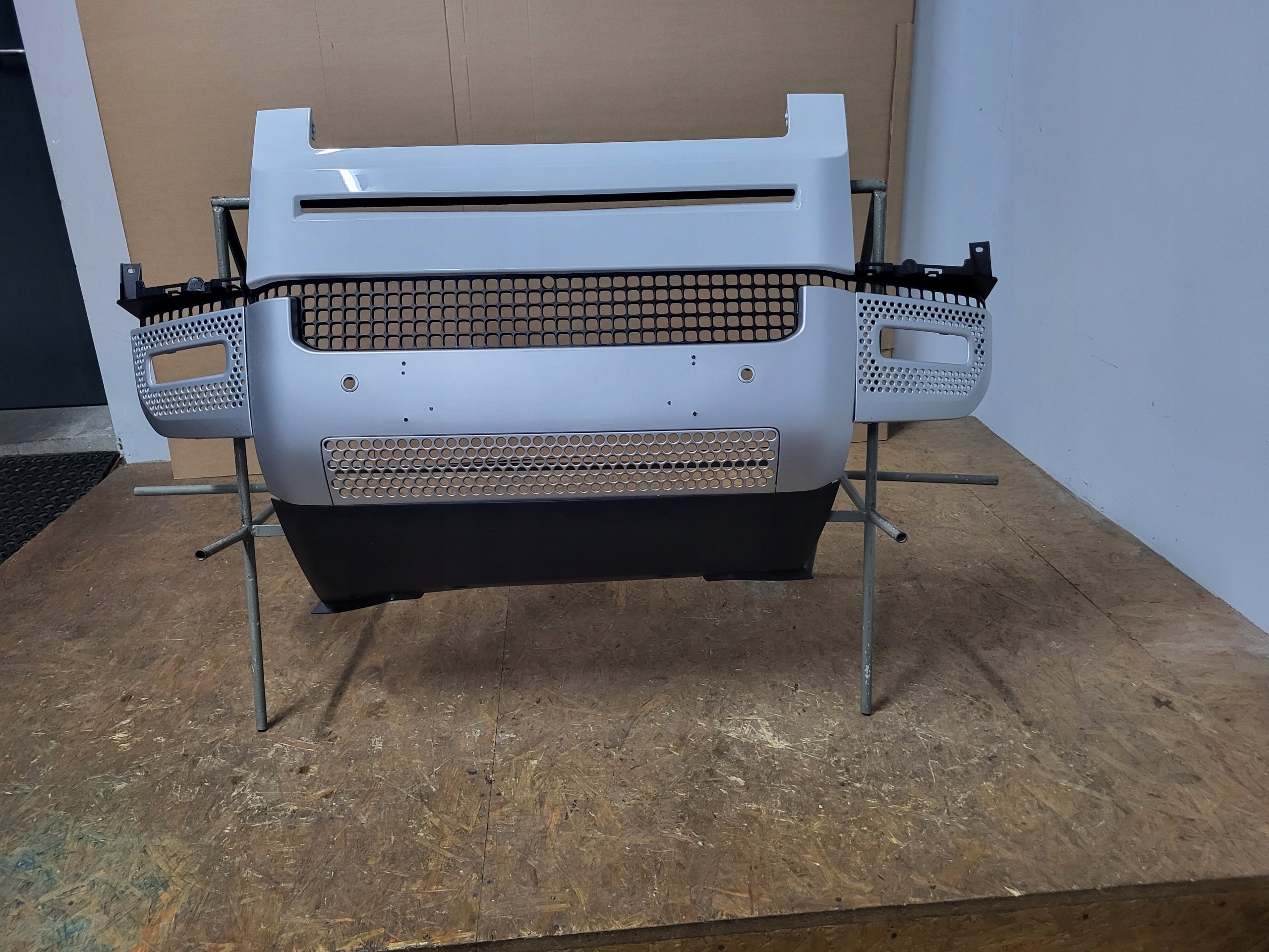  Kühlergrill Land Rover ROVER DEFENDER FRONTGRILL L8B217F791A Kühlergitter product image