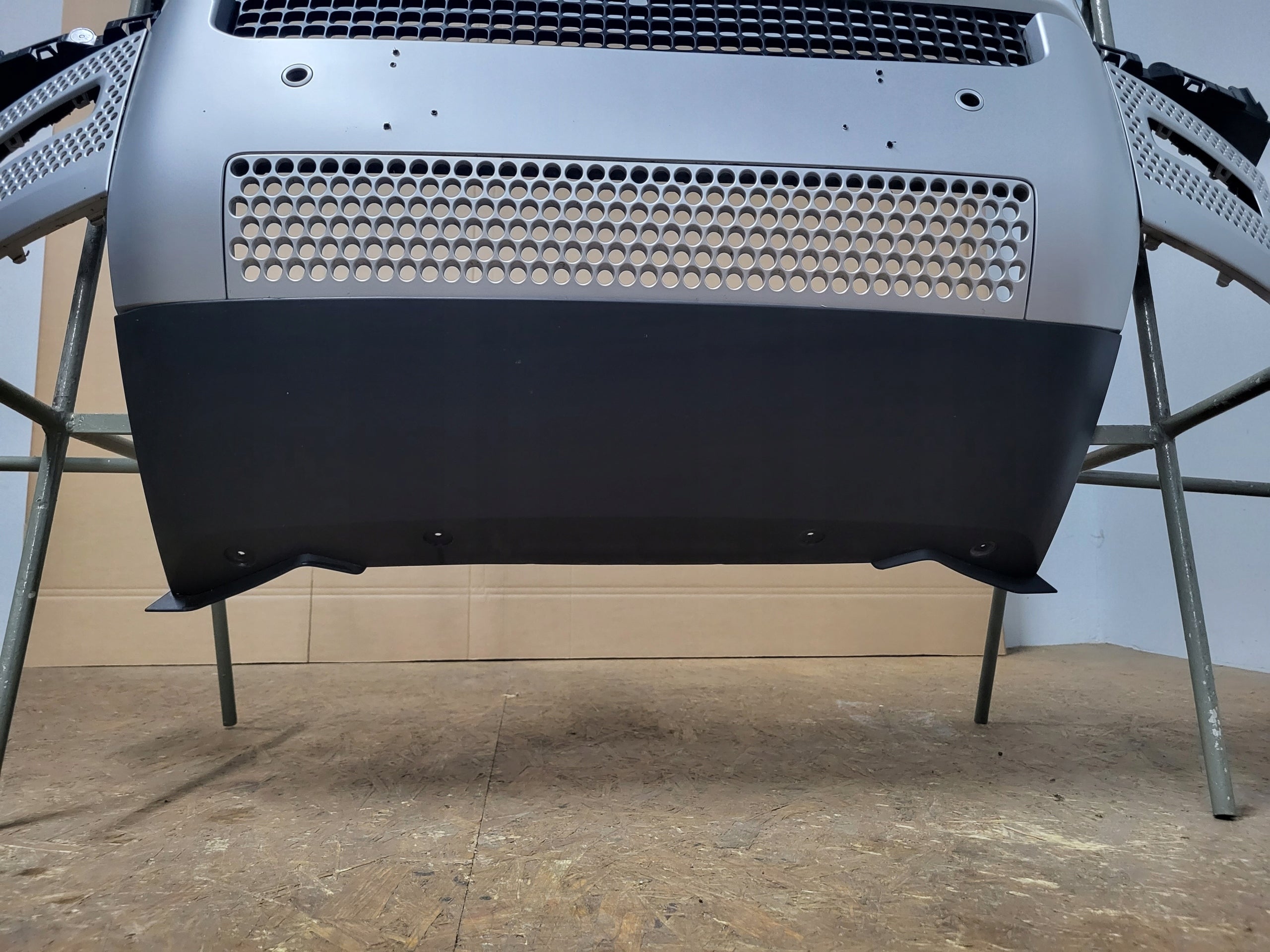 Kühlergrill Land Rover ROVER DEFENDER FRONTGRILL L8B217F791A Kühlergitter