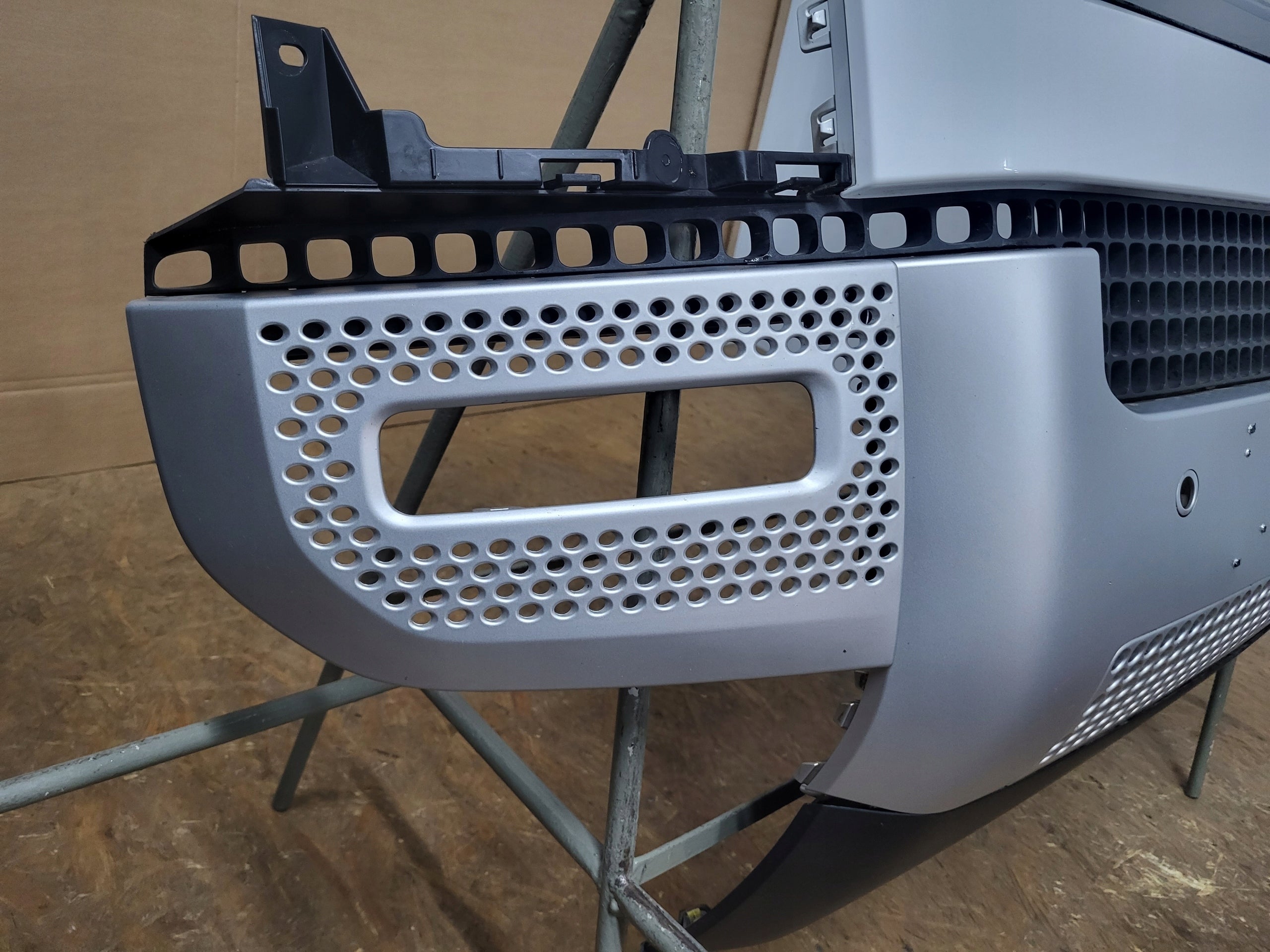 Kühlergrill Land Rover ROVER DEFENDER FRONTGRILL L8B217F791A Kühlergitter