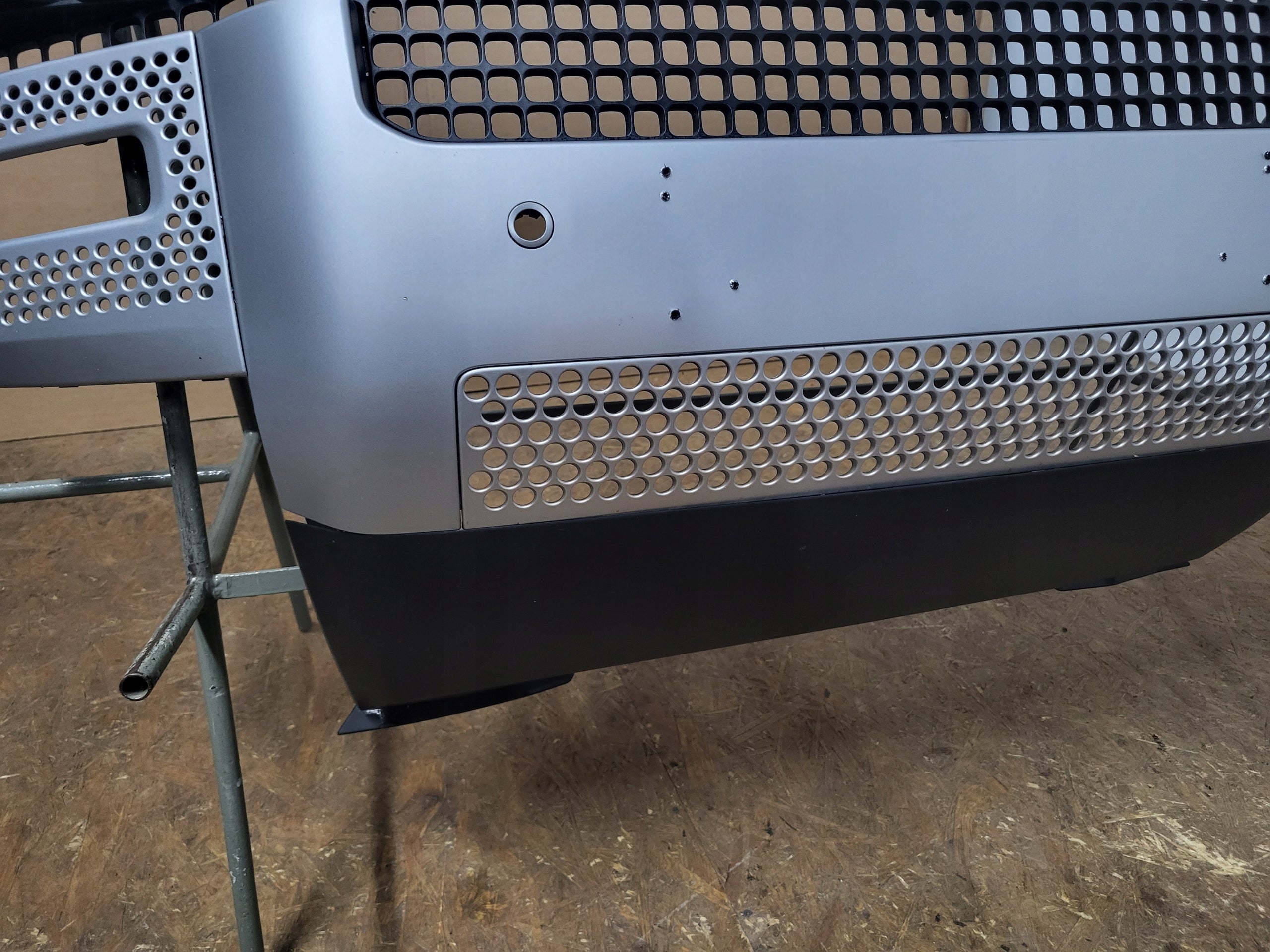 Kühlergrill Land Rover ROVER DEFENDER FRONTGRILL L8B217F791A Kühlergitter