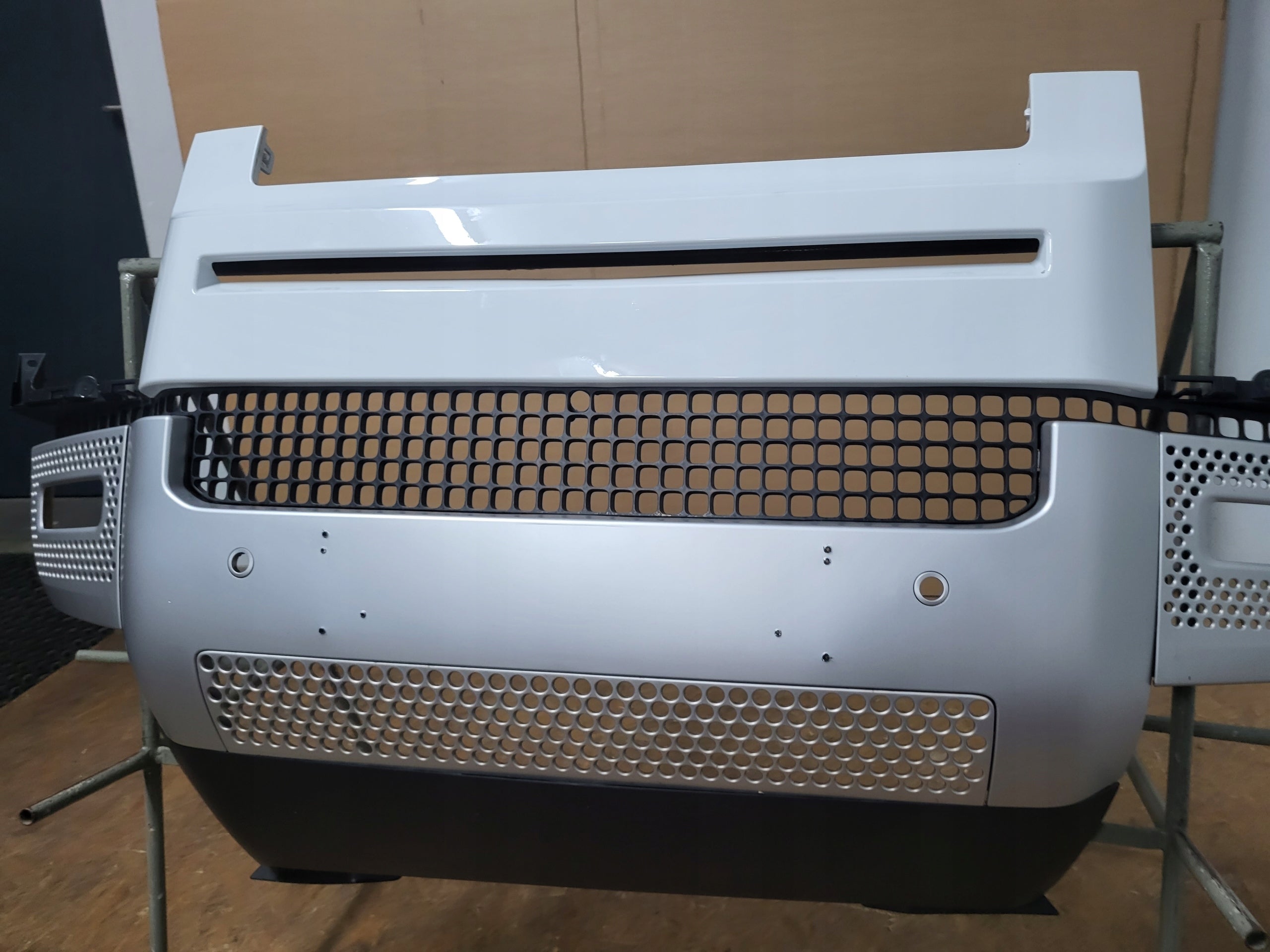 Kühlergrill Land Rover ROVER DEFENDER FRONTGRILL L8B217F791A Kühlergitter