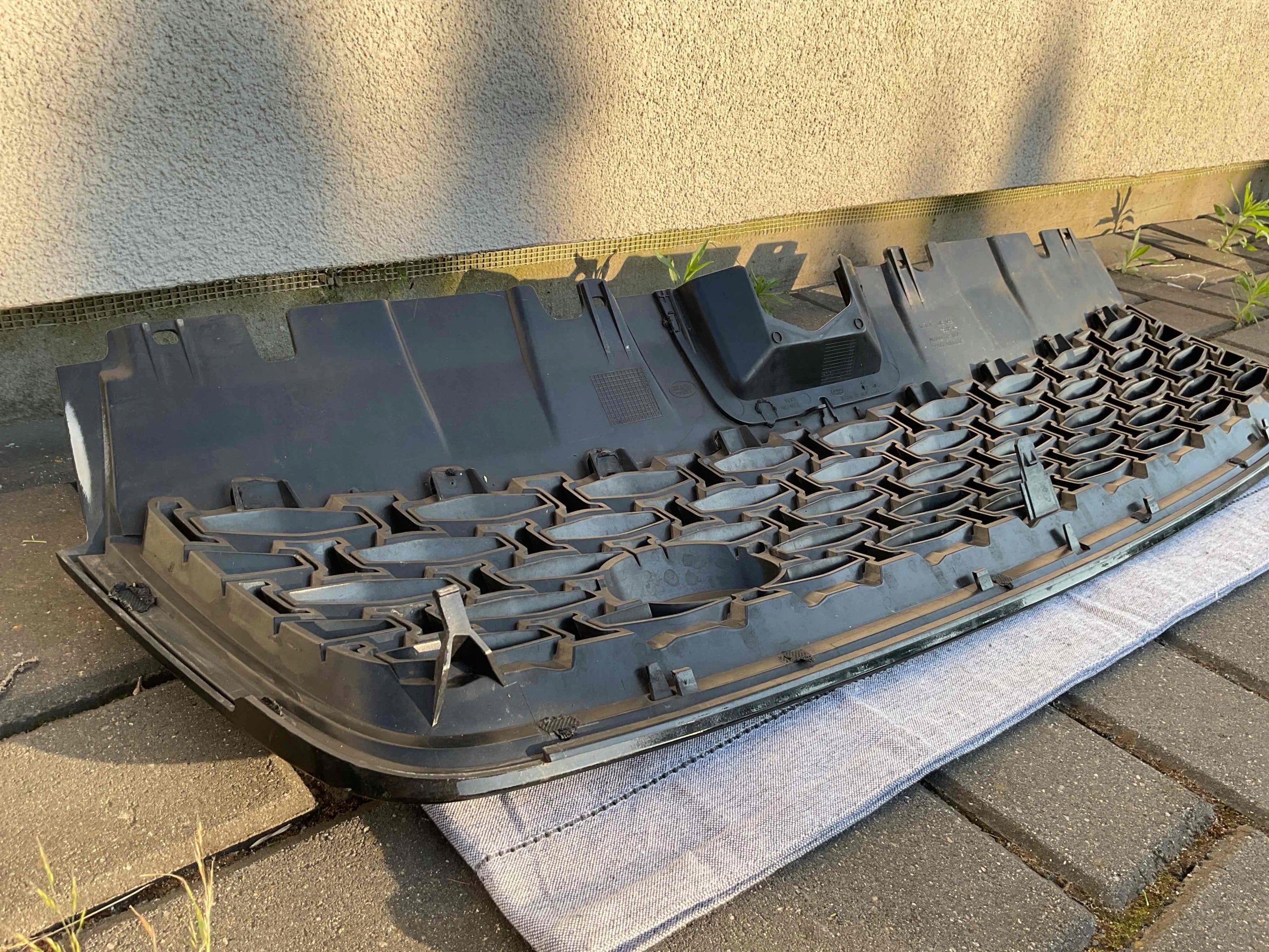 Land Rover ROVER DISCOVERY SPORT FRONTGRILL GK7M8A100AAW