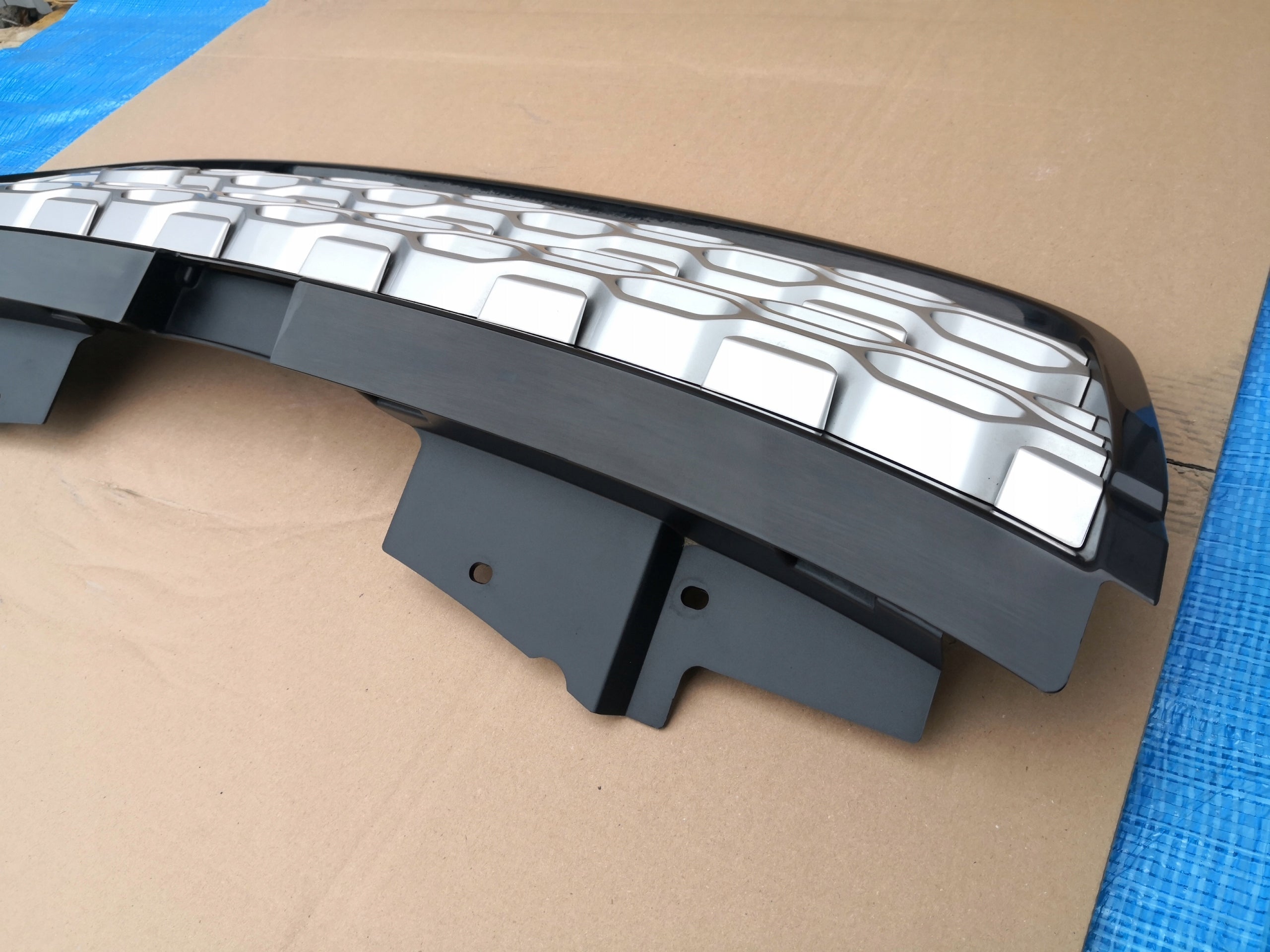 Land Rover ROVER DISCOVERY SPORT L550 FRONTGRILL LK728A100ADLK728A100ADLK72