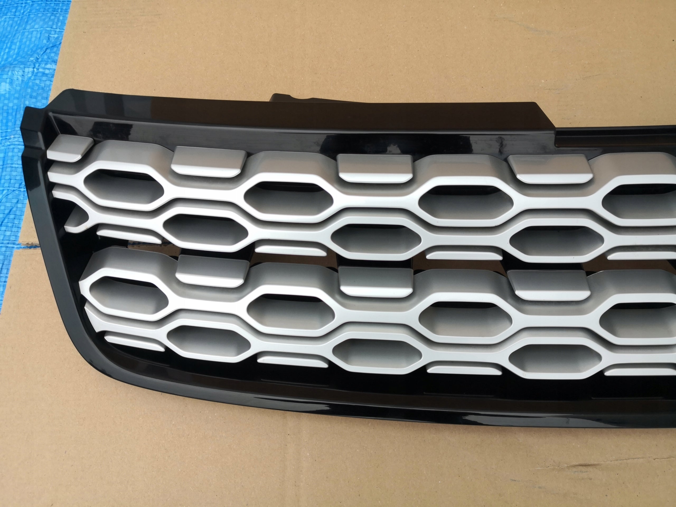 Land Rover ROVER DISCOVERY SPORT L550 FRONTGRILL LK728A100ADLK728A100ADLK72