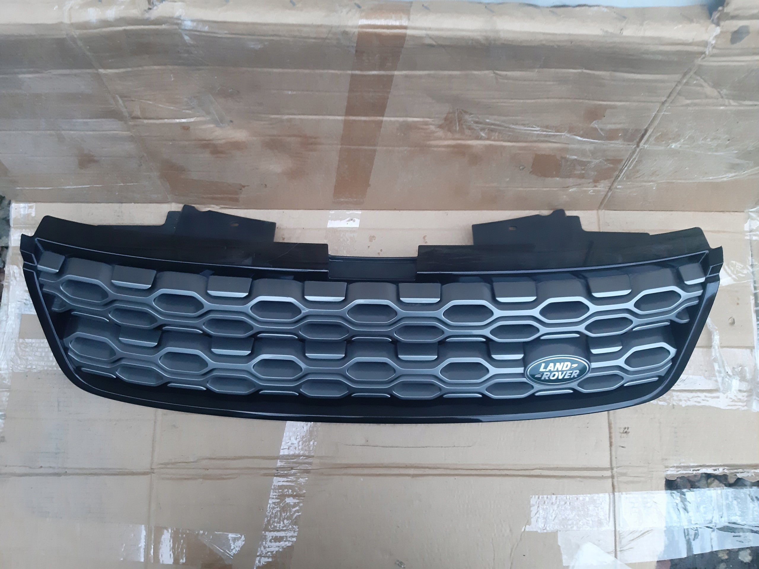 Land Rover ROVER SPORT 2 DISCOVERY SPORT FRONTGRILL LK728A100