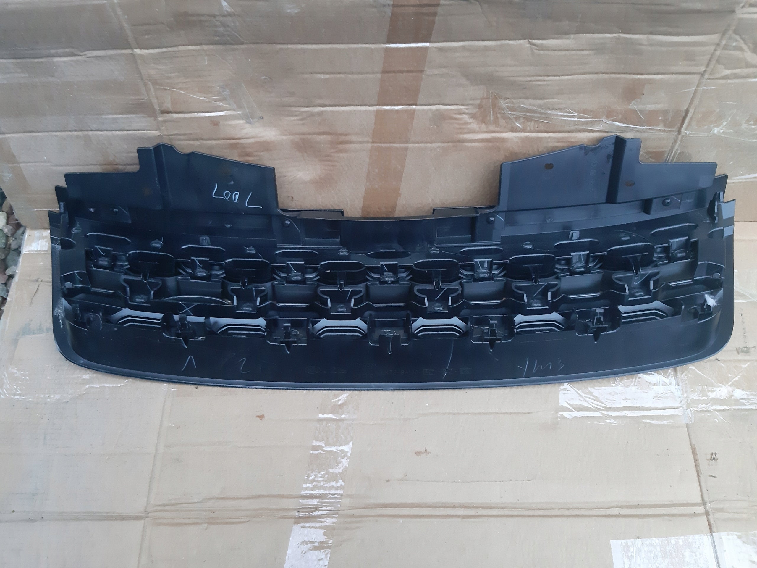 Land Rover ROVER SPORT 2 DISCOVERY SPORT FRONTGRILL LK728A100