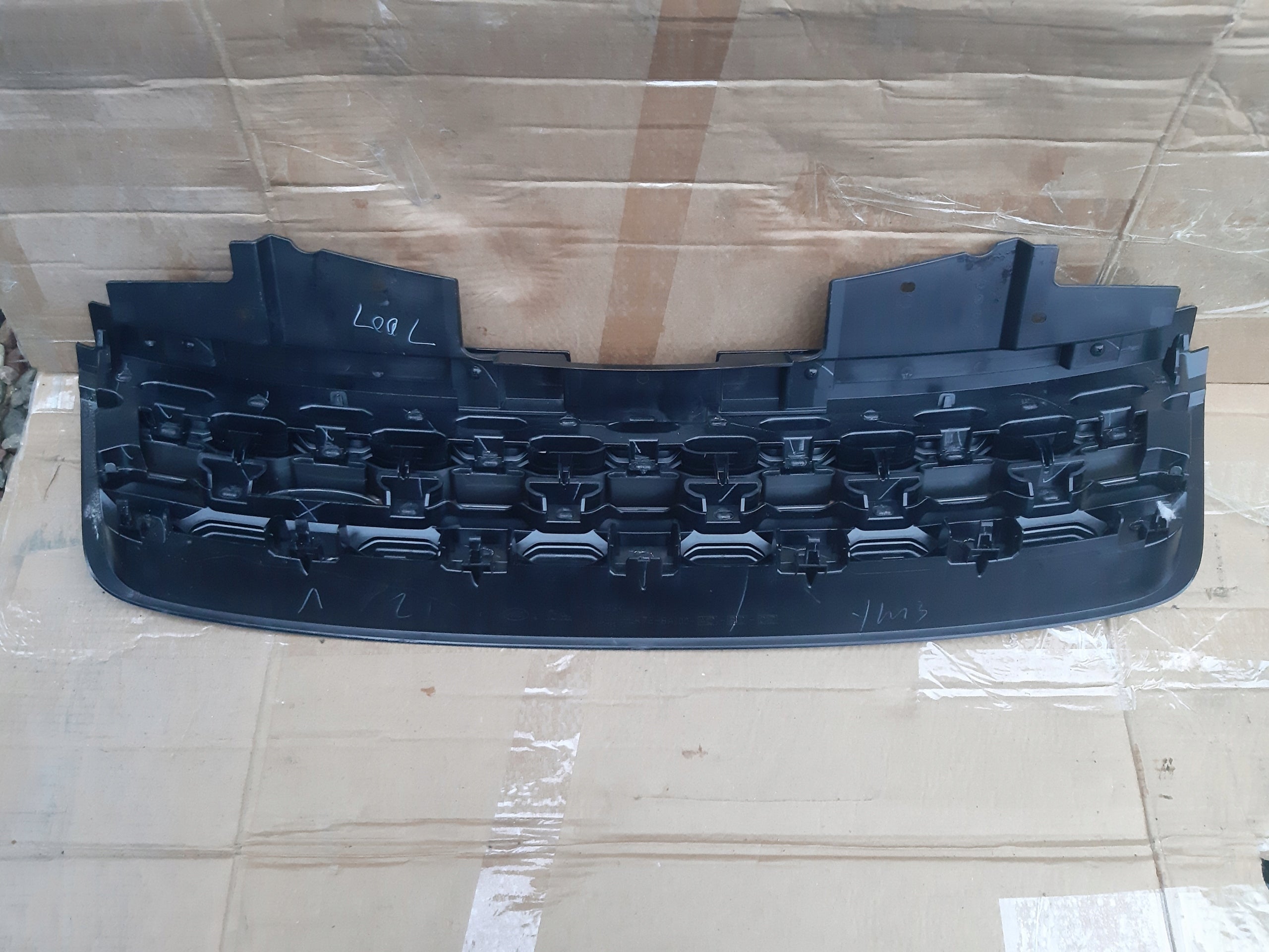 Land Rover ROVER SPORT 2 DISCOVERY SPORT FRONTGRILL LK728A100