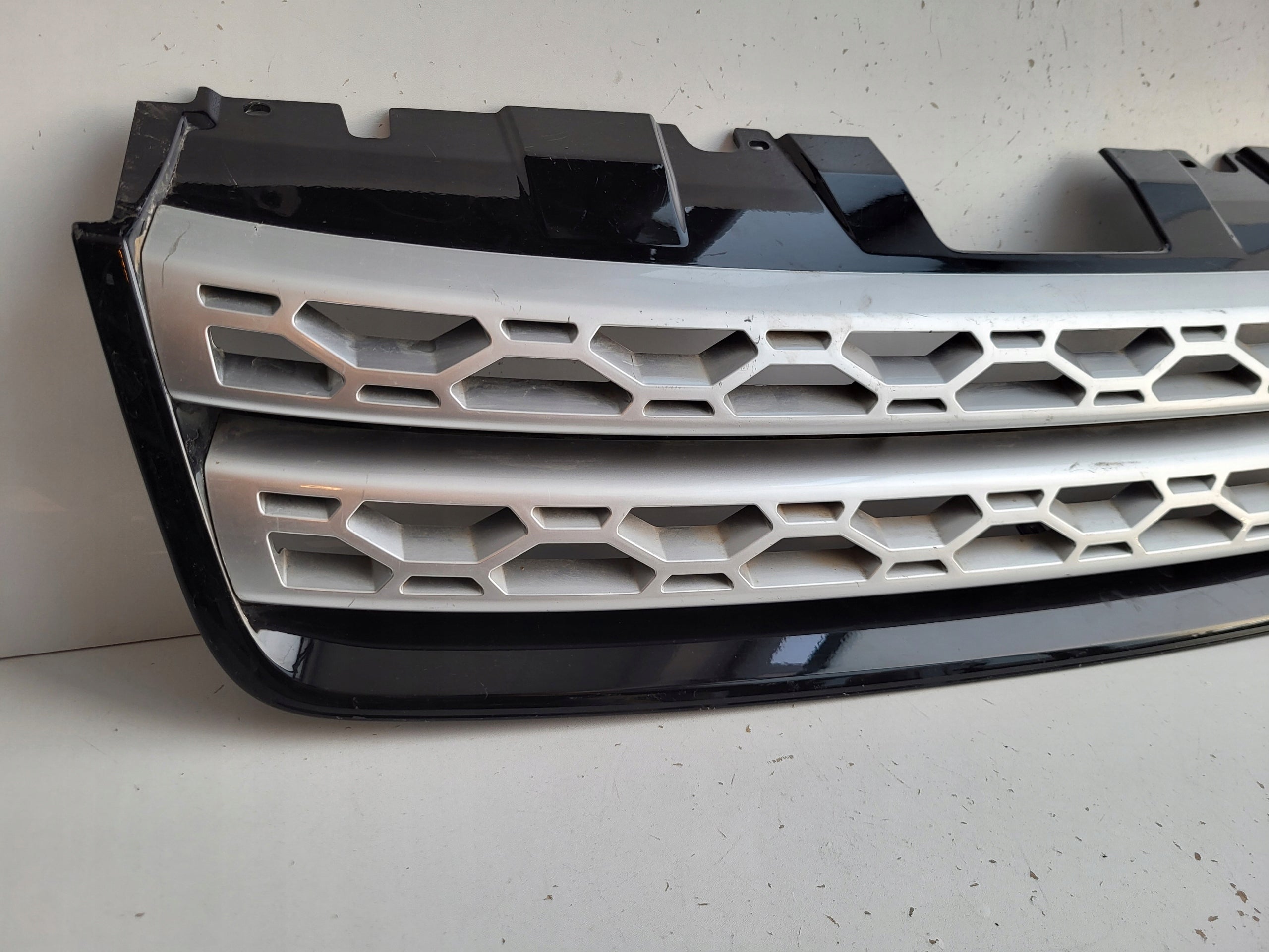 Land Rover ROVER DISCOVERY SPORT L550 FRONTGRILL kk728a100aa