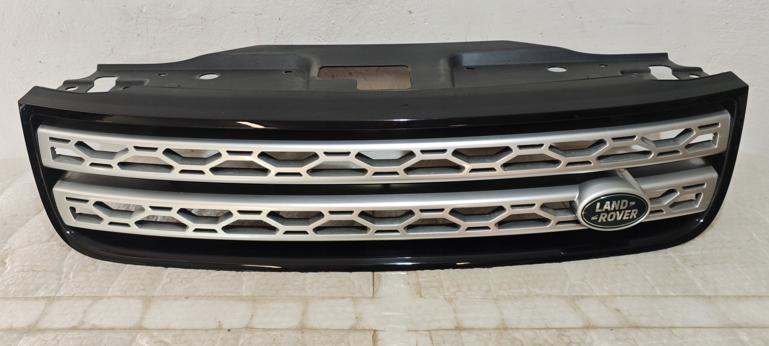 Kühlergrill Land Rover ROVER DISCOVERY V 5 FRONTGRILL HY328200A Kühlergitter