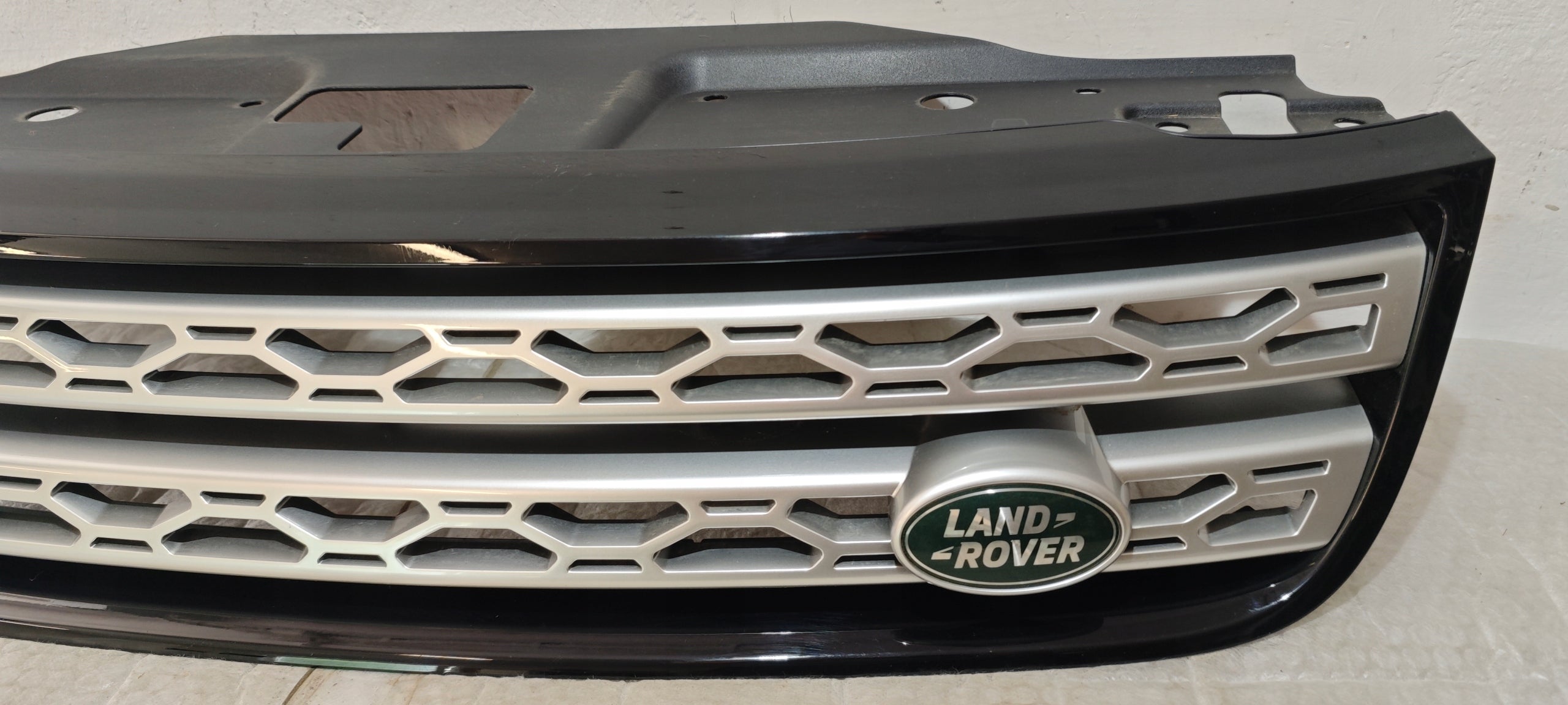 Kühlergrill Land Rover ROVER DISCOVERY V 5 FRONTGRILL HY328200A Kühlergitter