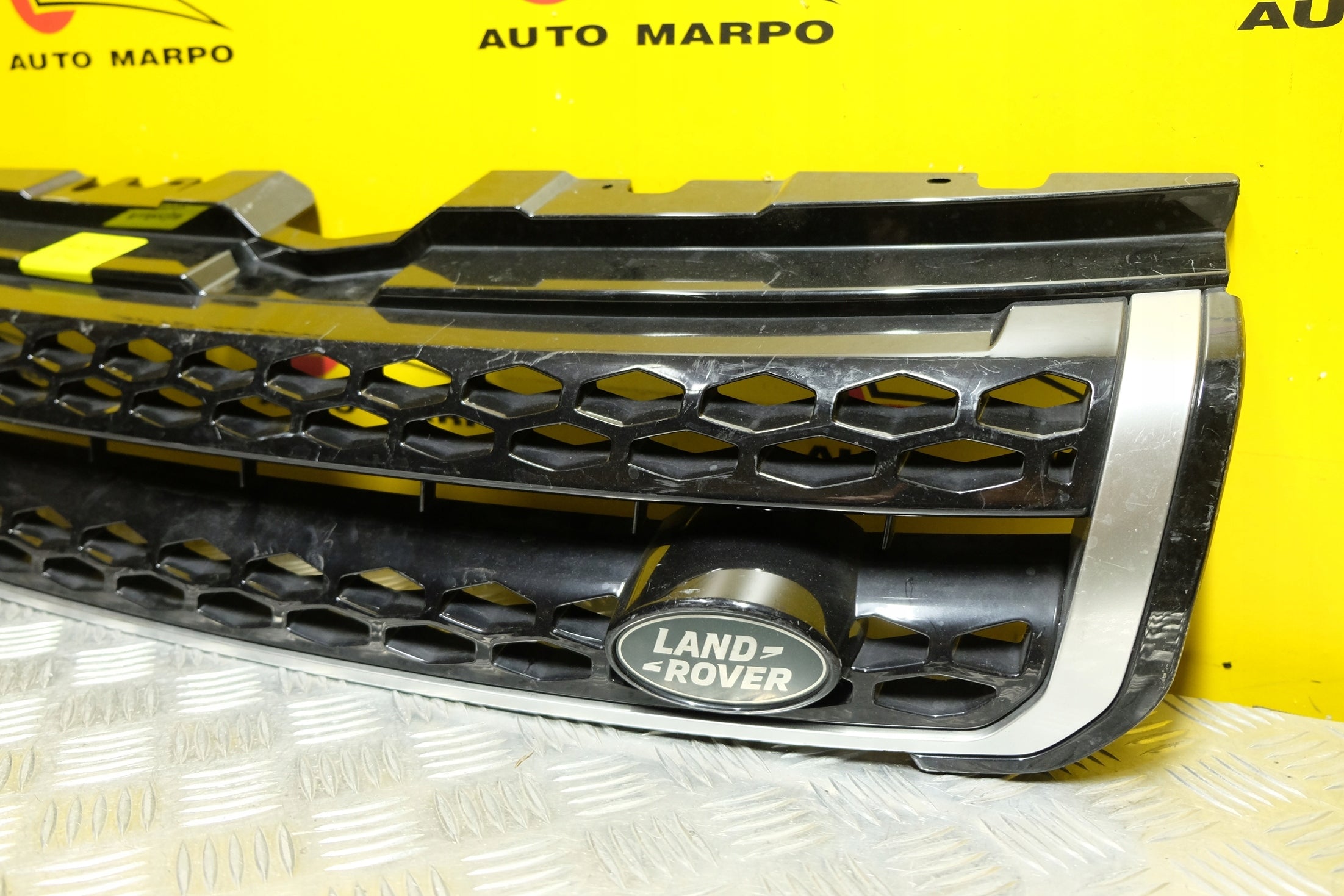 Land Rover RANGE ROVER EVOQUE L551 FRONTGRILL GJ328L001A