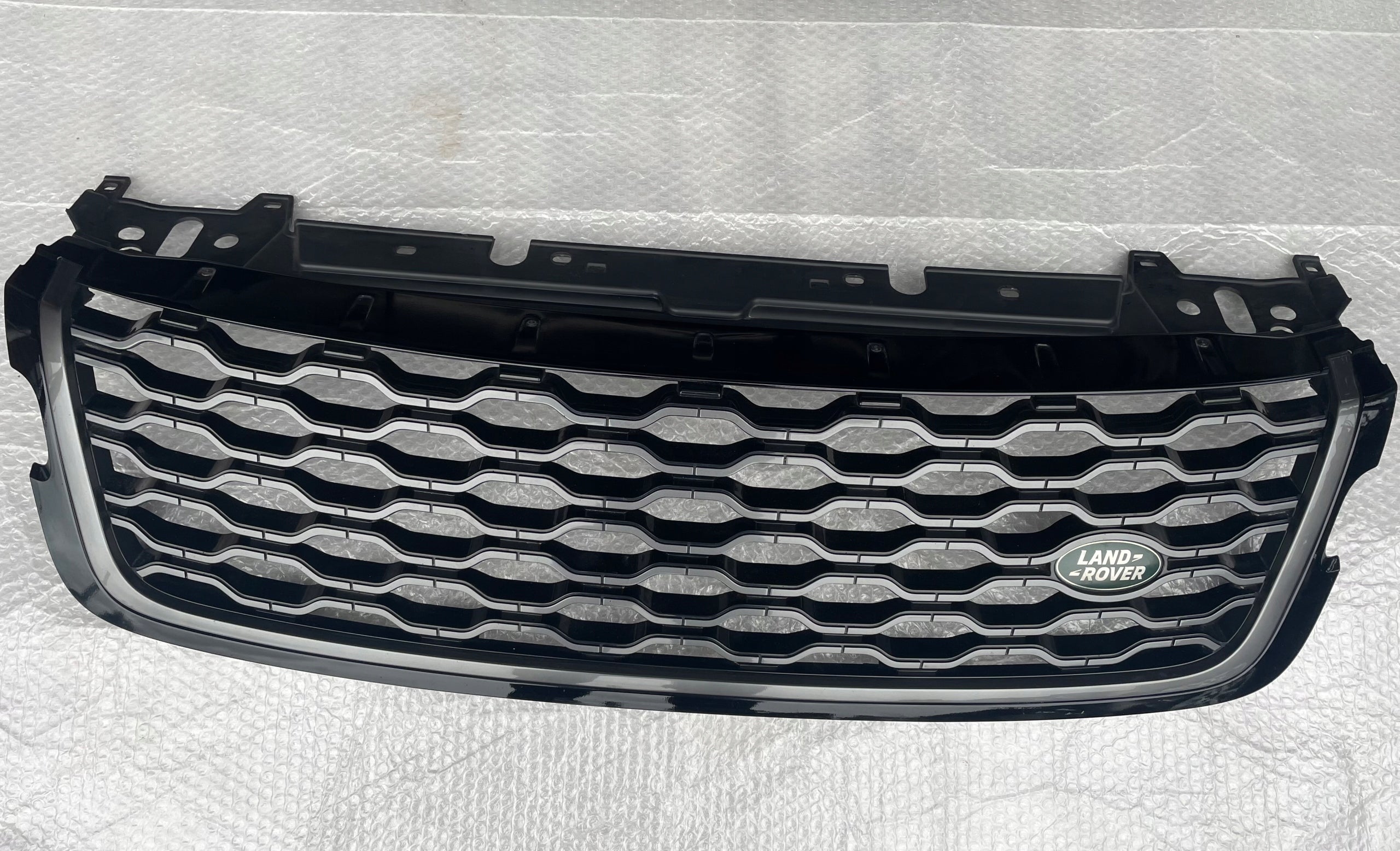  Kühlergrill Land Rover RANGE ROVER VELAR L560 FRONTGRILL J8A28200BE Kühlergitter product image