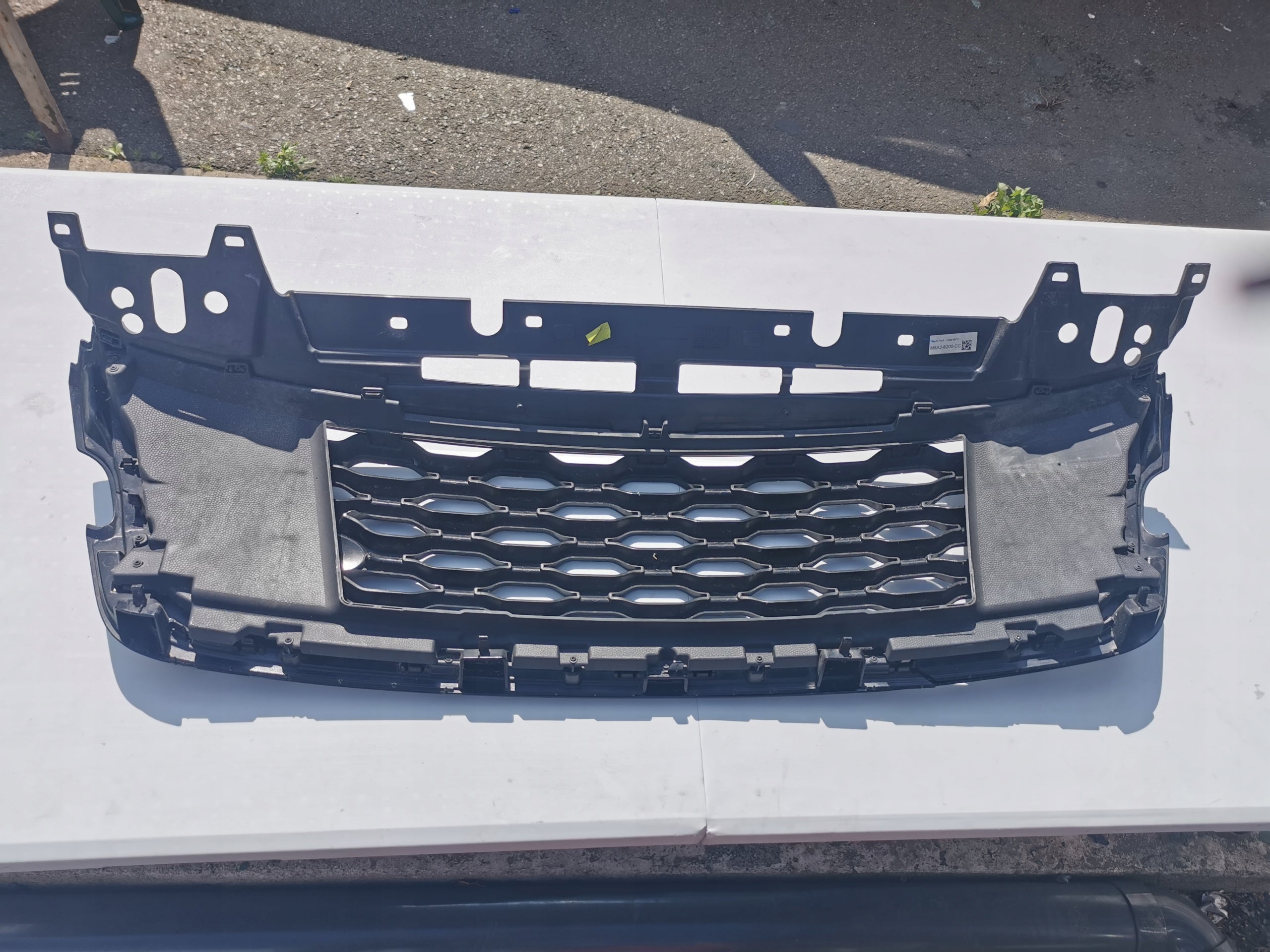 Kühlergrill Land Rover RANGE ROVER VELAR L560 FRONTGRILL J8A28C436 Kühlergitter