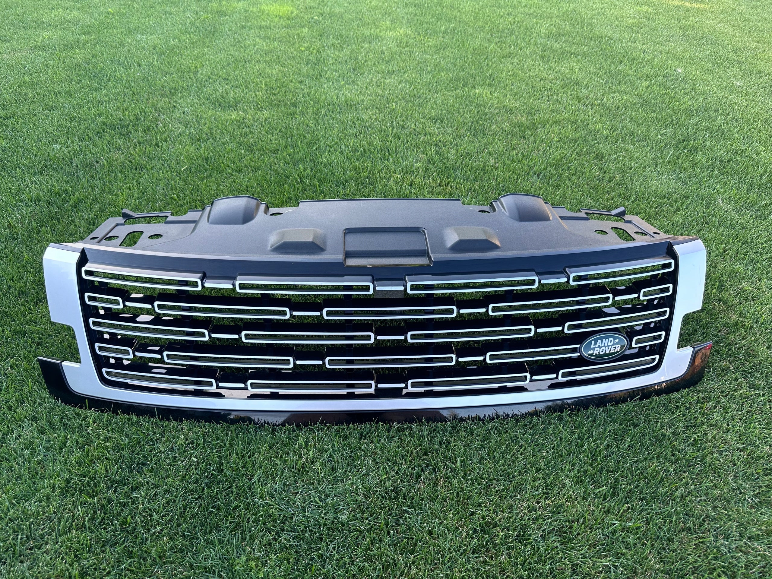  Kühlergrill Land Rover RANGE ROVER L460 FRONTGRILL M8E28200 Kühlergitter product image