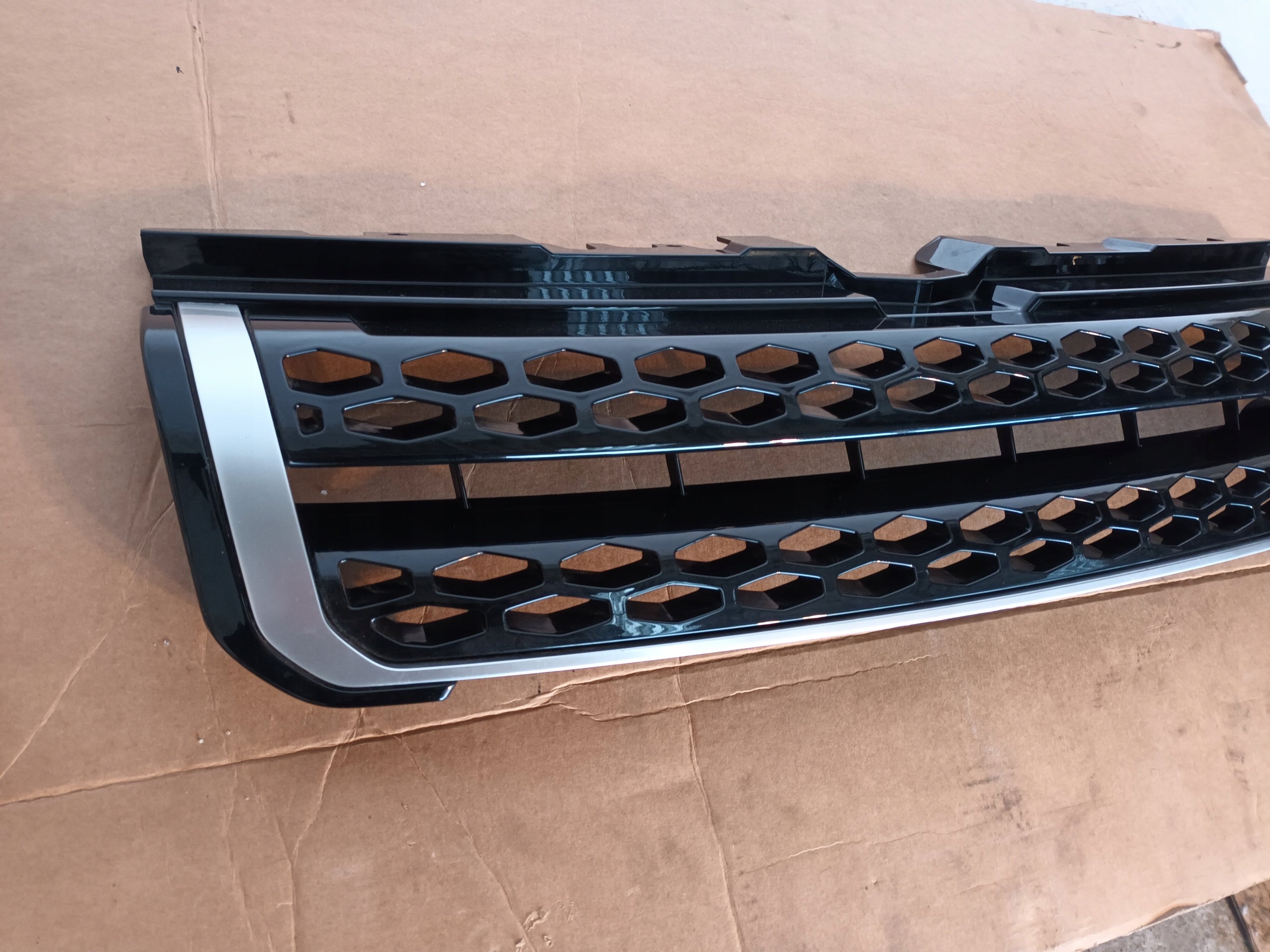 Kühlergrill Land Rover EVOQUE ROVER FRONTGRILL 1 Kühlergitter