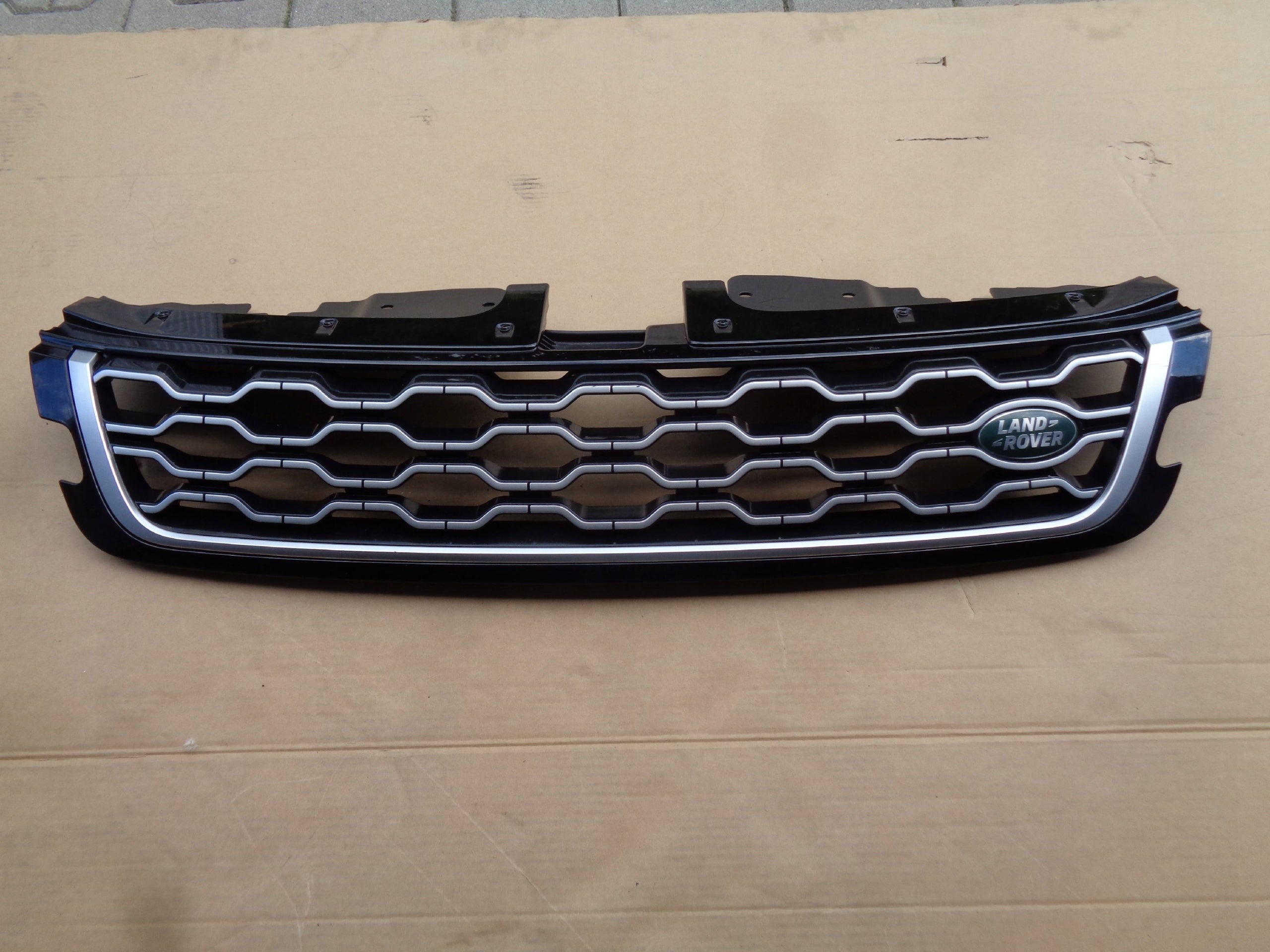  Radiator grille Land Rover EVOQUE II 2 ROVER FRONT GRILL K8D28C436A Radiator grille  product image