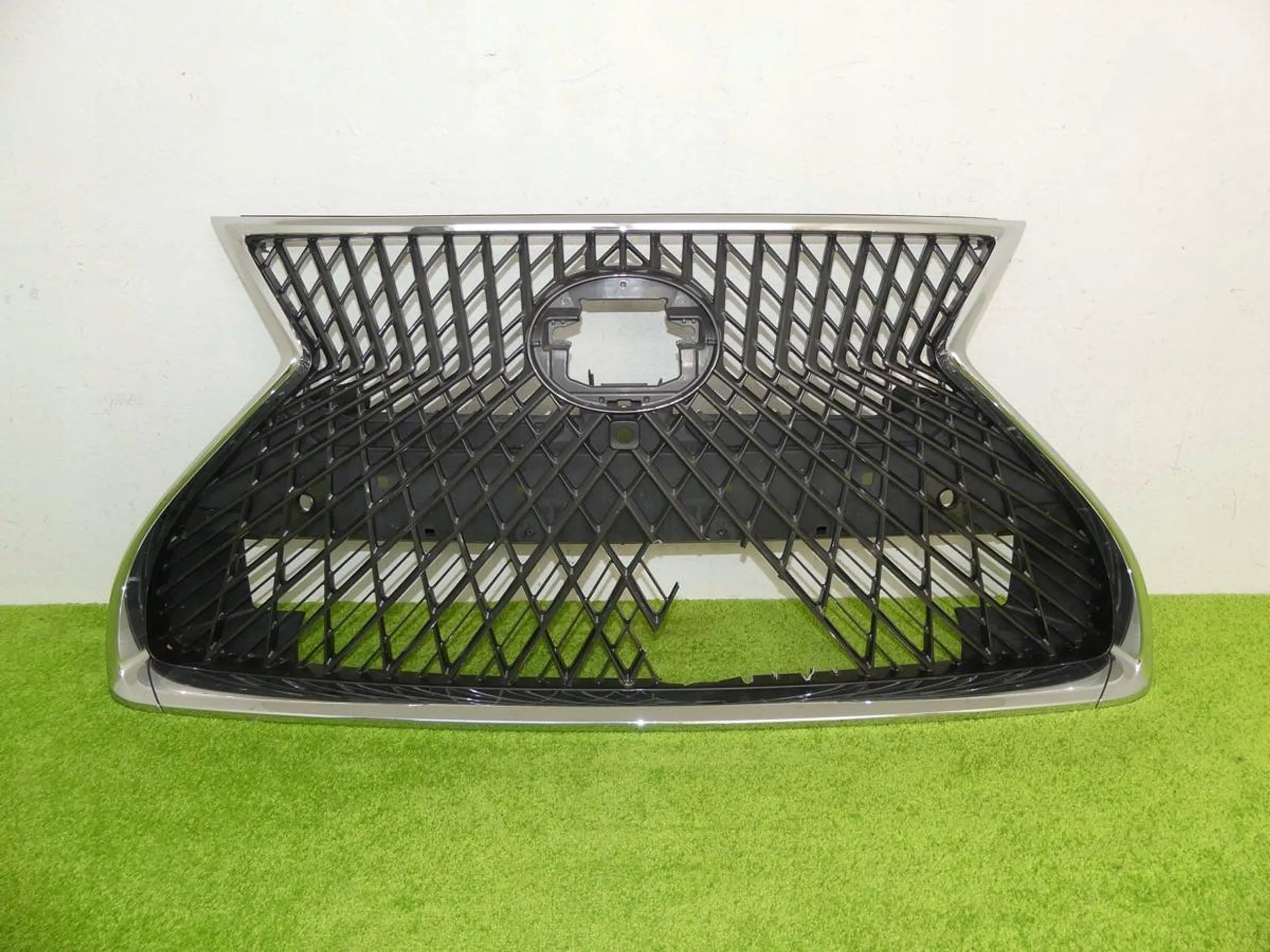 Kühlergrill Lexus LS FRONTGRILL 5316550010 Kühlergitter