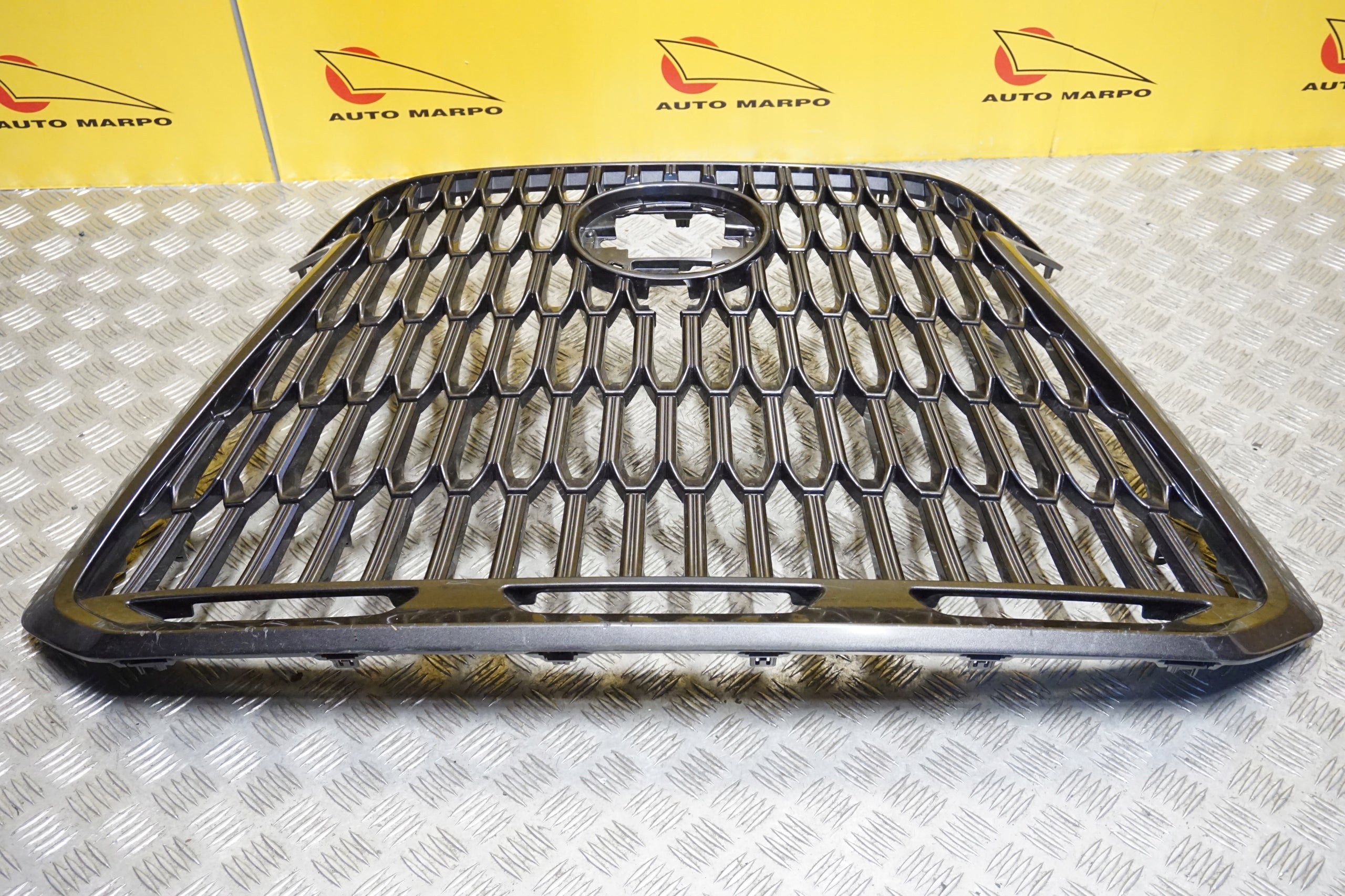 Kühlergrill Lexus NX RZ FRONTGRILL 5311178180 Kühlergitter