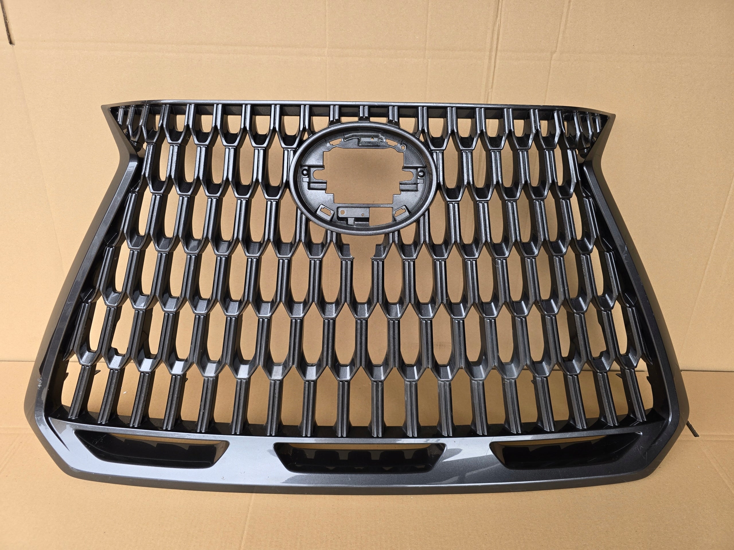 Kühlergrill Lexus NX FRONTGRILL 5311178180 Kühlergitter