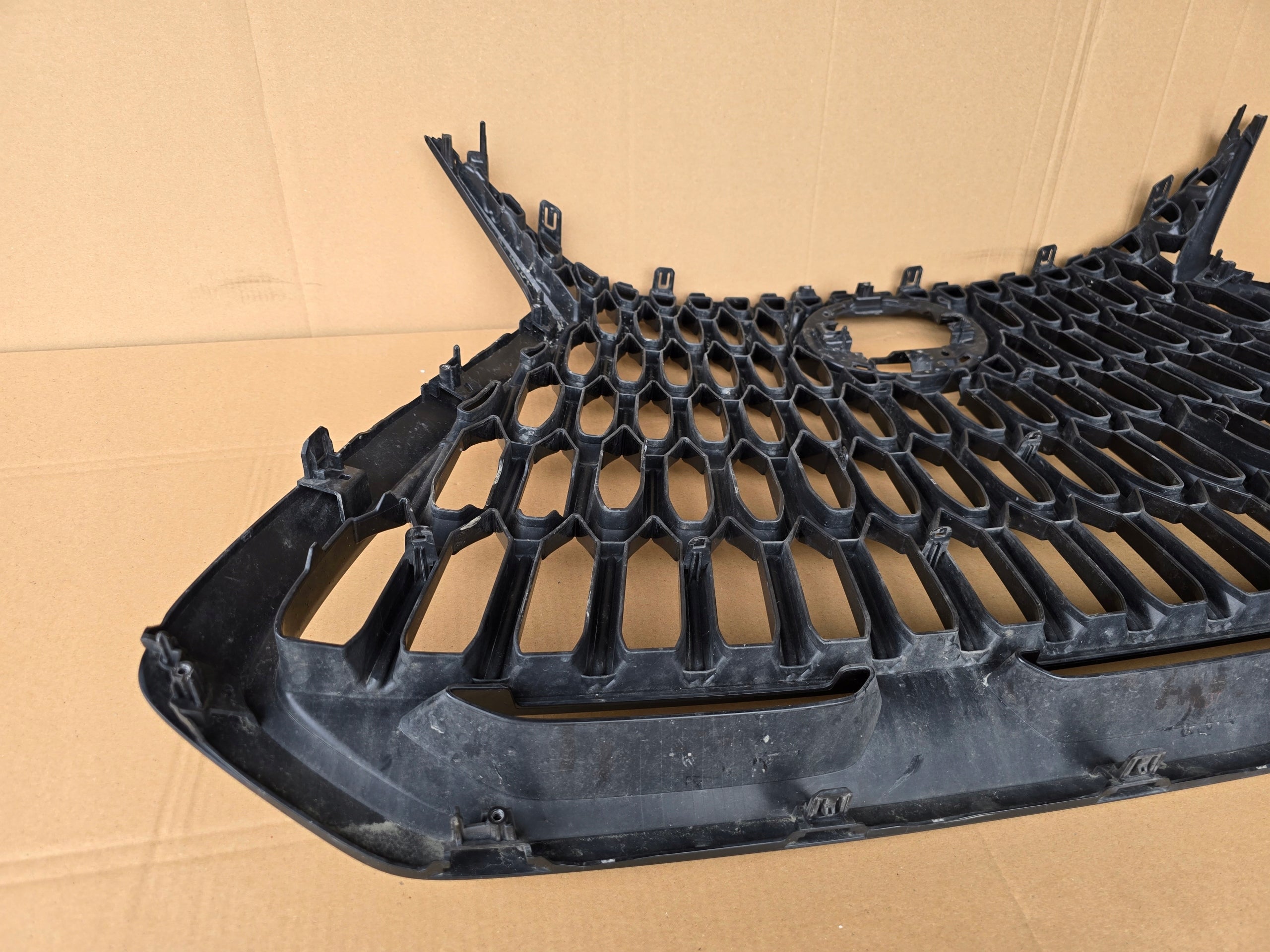 Kühlergrill Lexus NX FRONTGRILL 5311178180 Kühlergitter