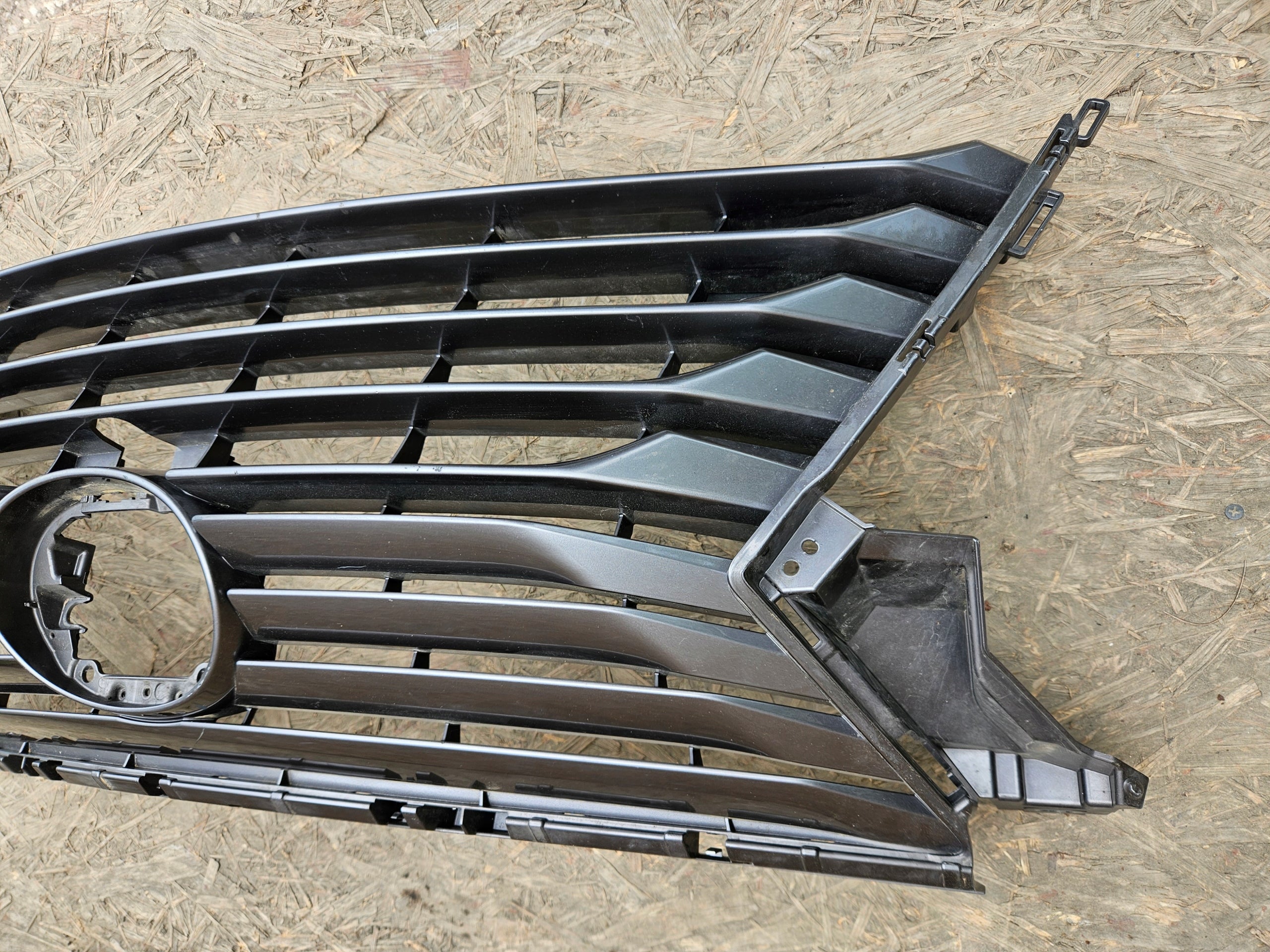 Kühlergrill Lexus RX RZ FRONTGRILL 21011420GG21 Kühlergitter