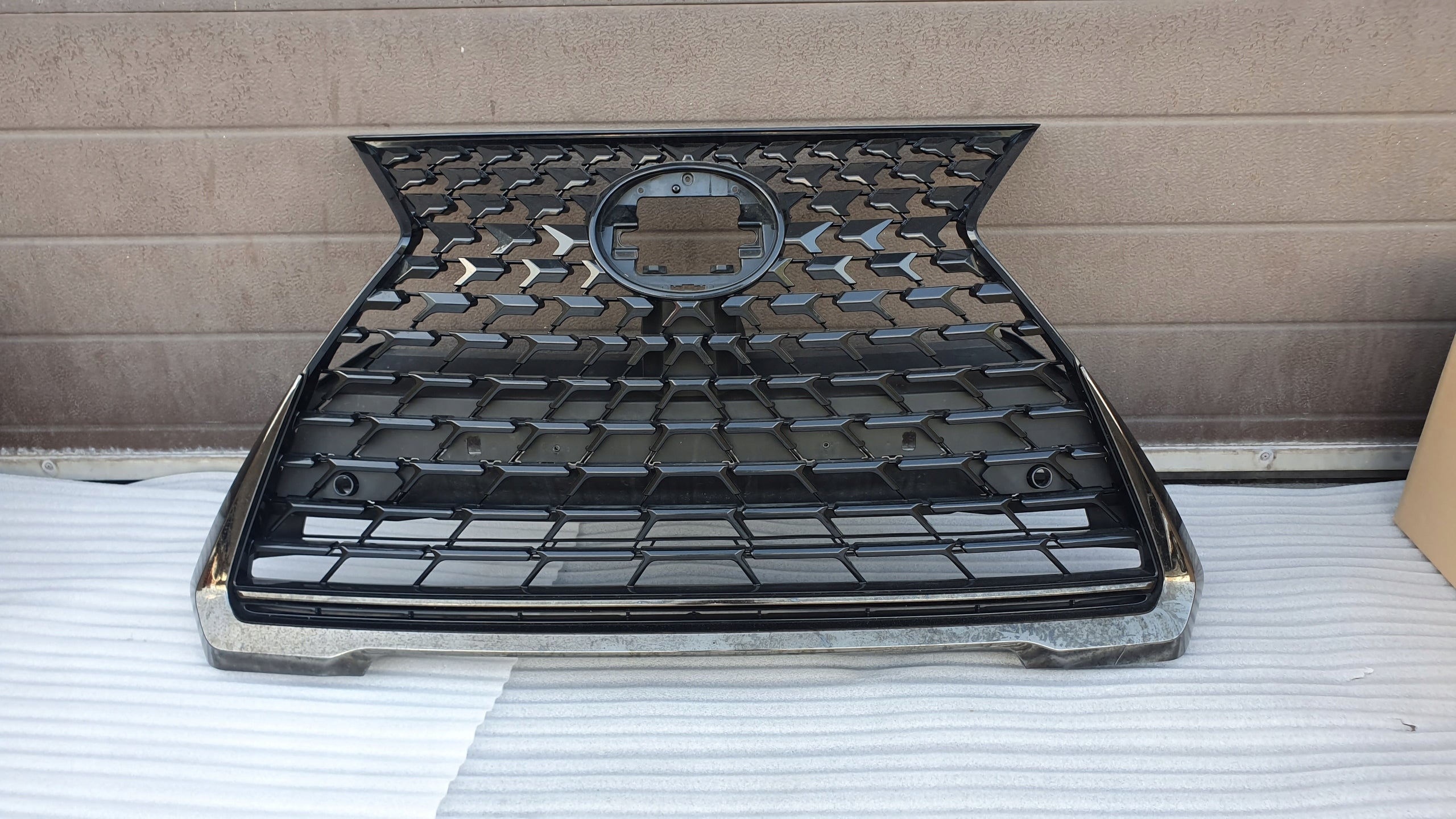 Kühlergrill Lexus UX FRONTGRILL 2040531117 Kühlergitter