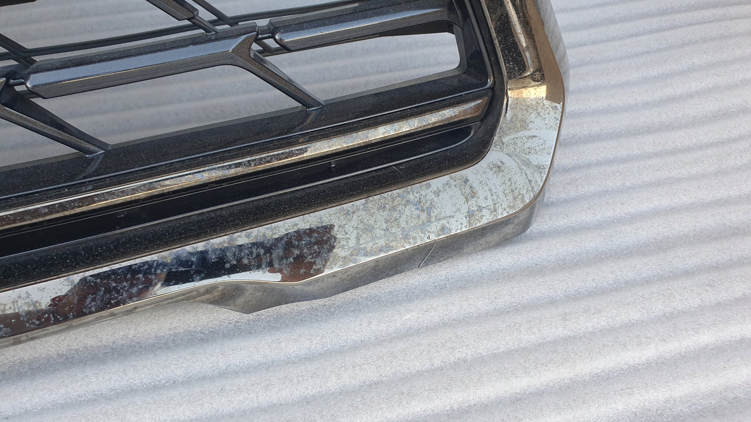 Kühlergrill Lexus UX FRONTGRILL 2040531117 Kühlergitter