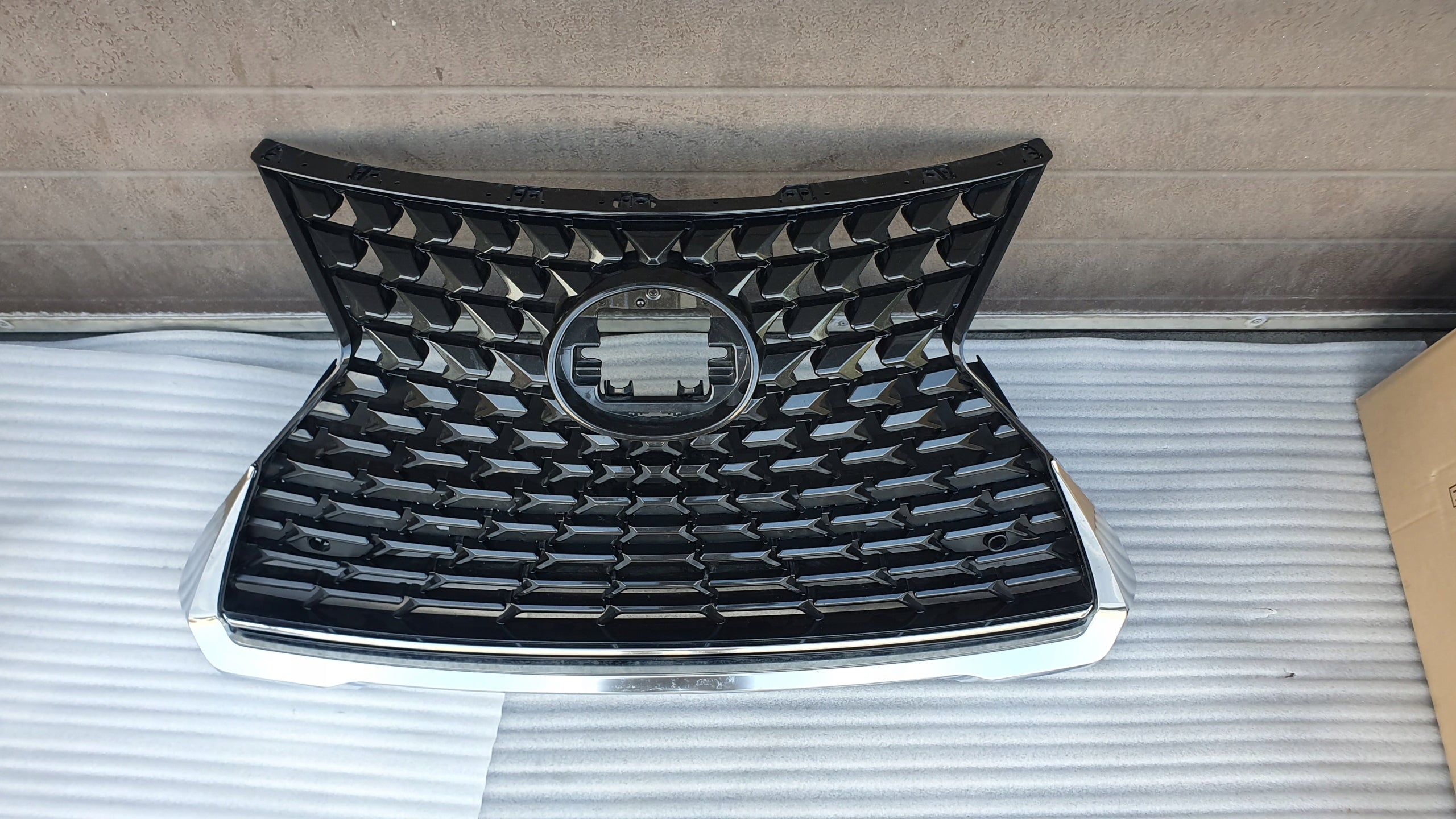 Kühlergrill Lexus UX FRONTGRILL 2040531117 Kühlergitter