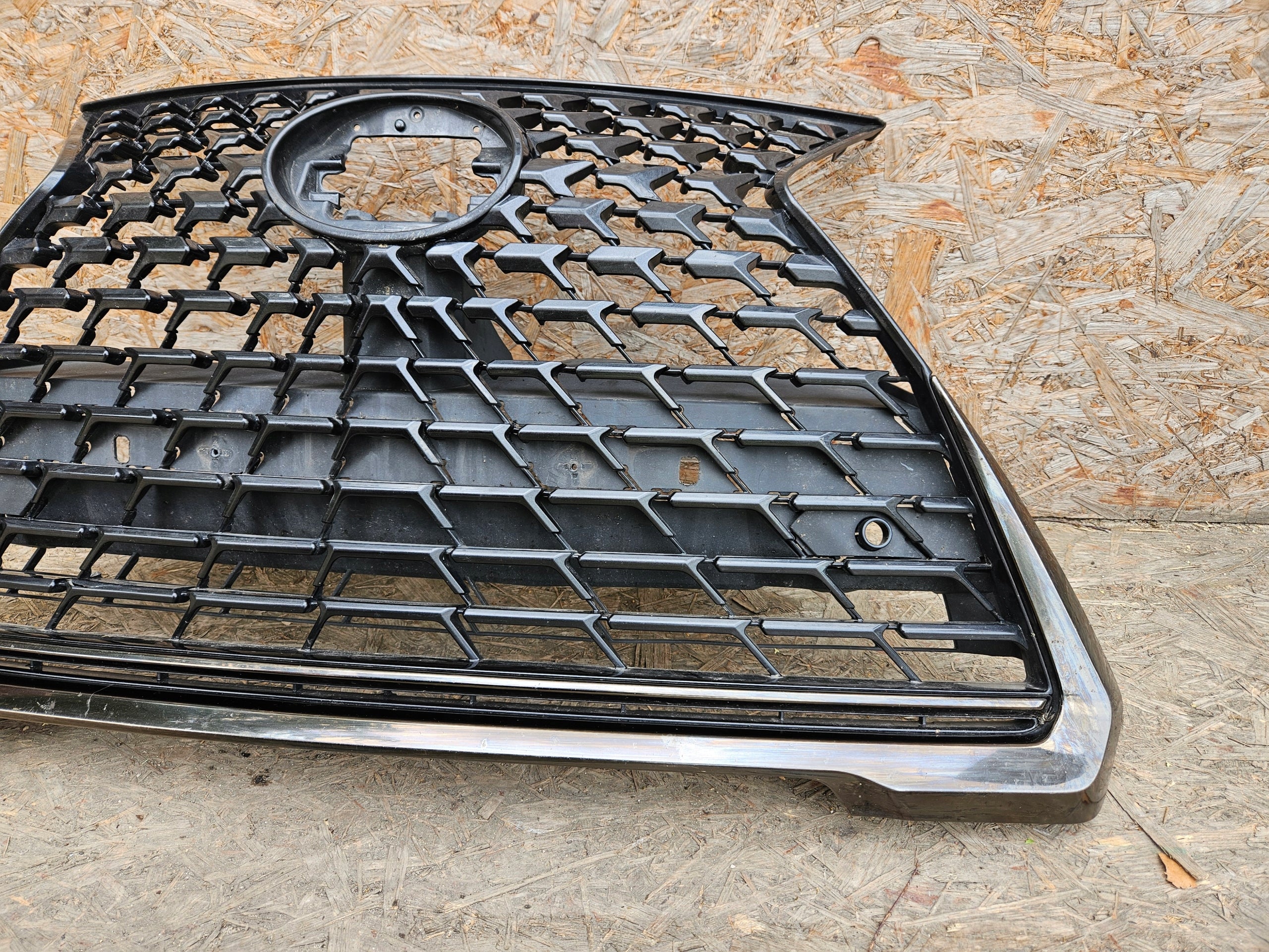 Kühlergrill Lexus UX RZ FRONTGRILL 5311176120 Kühlergitter