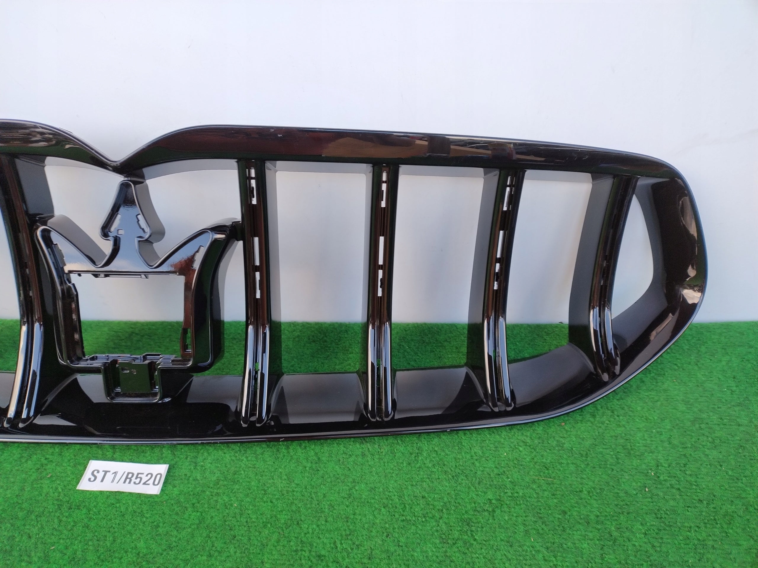 Kühlergrill Maserati 20 6 1 I GRECALE 5 FRONTGRILL 670170829 Kühlergitter