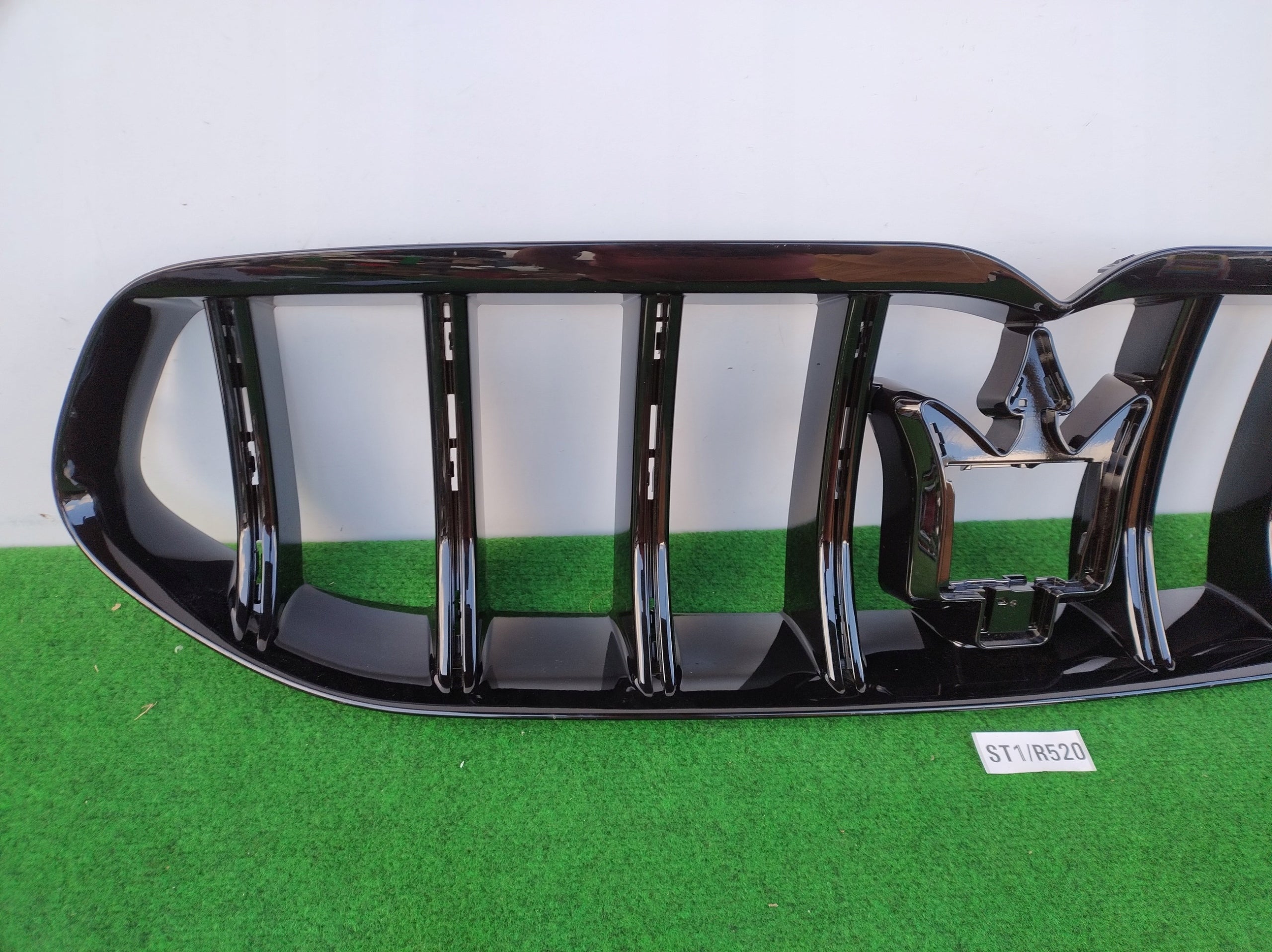 Kühlergrill Maserati 20 6 1 I GRECALE 5 FRONTGRILL 670170829 Kühlergitter