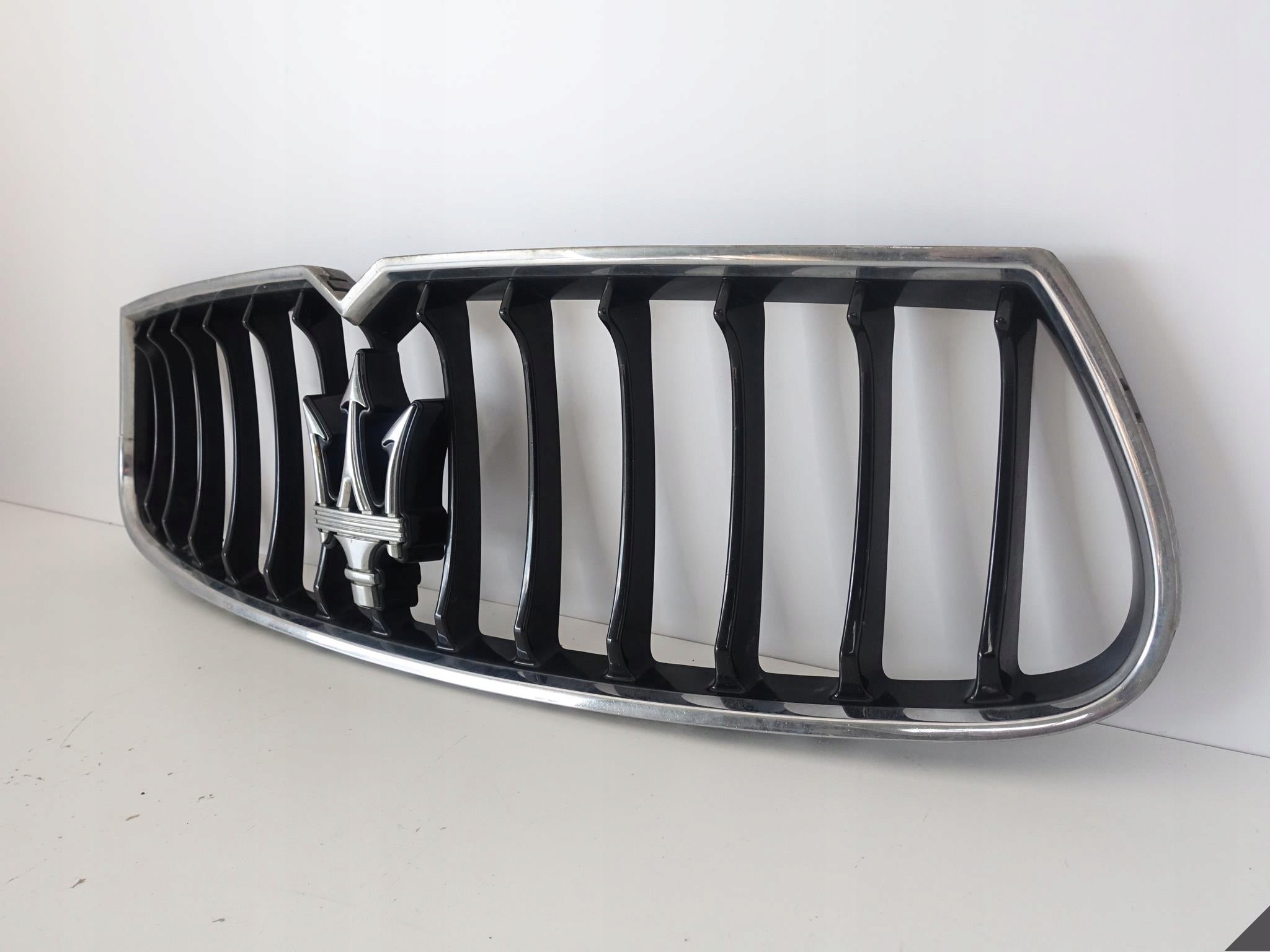 Kühlergrill Maserati 5 1 3 I GHIBLI FRONTGRILL Kühlergitter