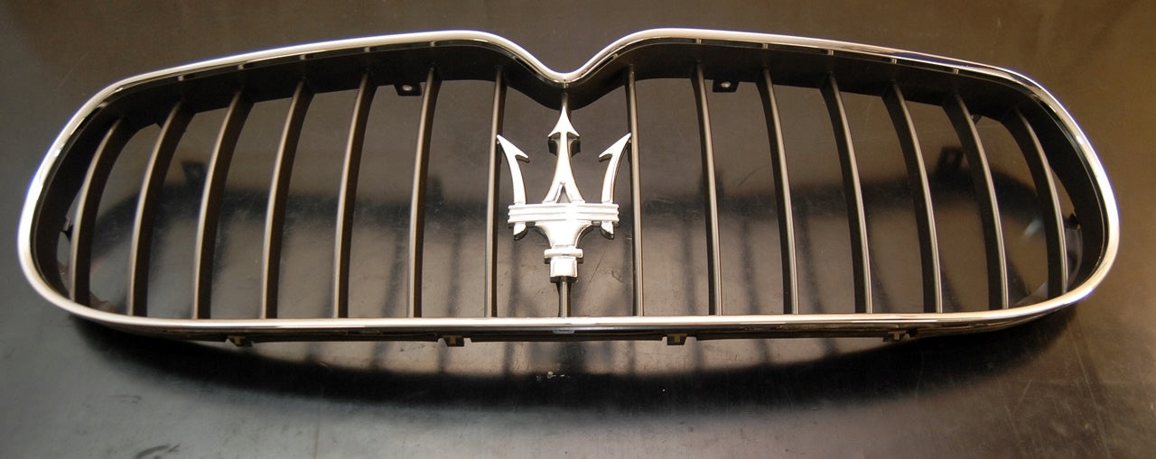 Kühlergrill Maserati QUATTROPORTE 3 2 1 FRONTGRILL Kühlergitter