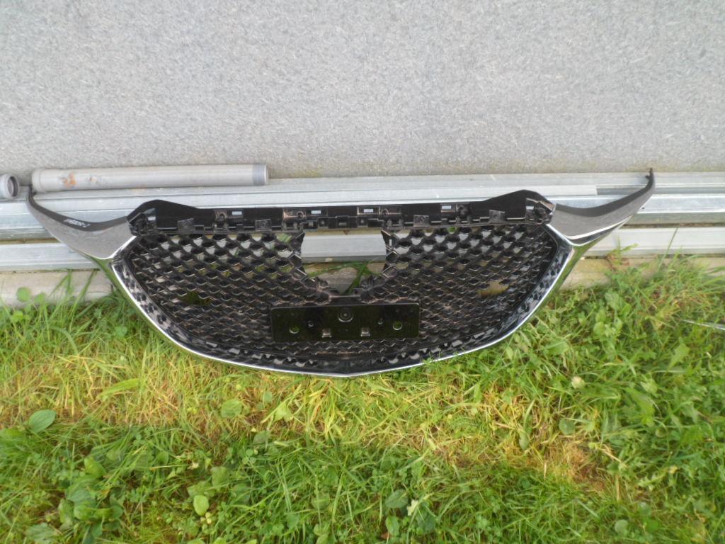 Kühlergrill Mazda 2 II FRONTGRILL AZDA2DJDL Kühlergitter