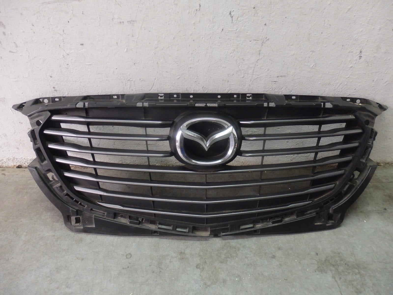 Kühlergrill Mazda 2 FRONTGRILL ILLD10L50 Kühlergitter