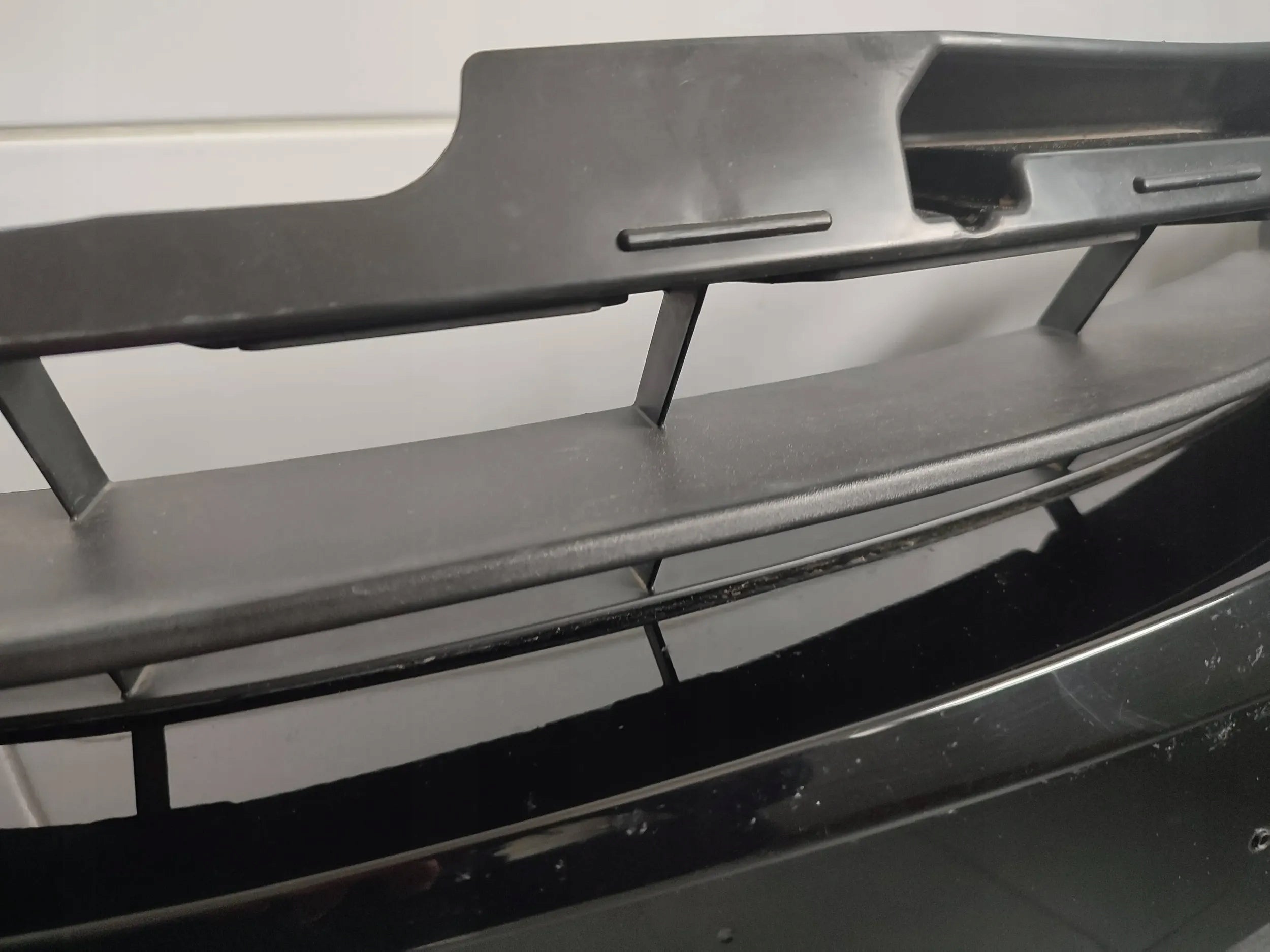 Kühlergrill Mazda II 2 FRONTGRILL C513501T1 Kühlergitter