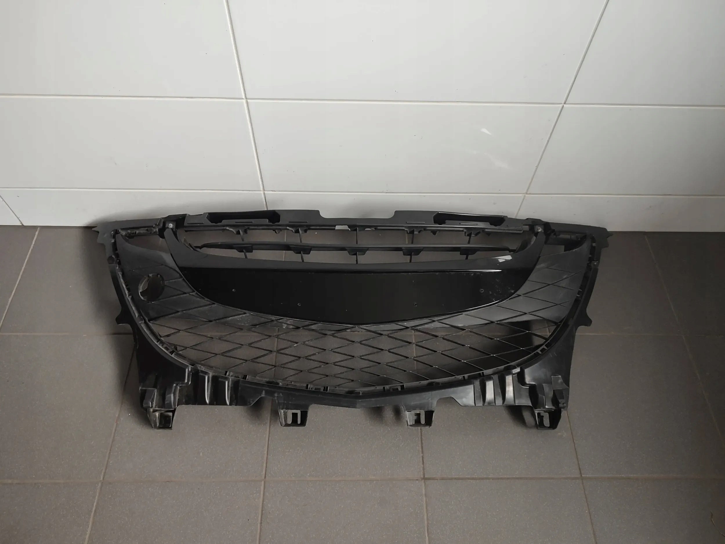 Kühlergrill Mazda II 2 FRONTGRILL C513501T1 Kühlergitter