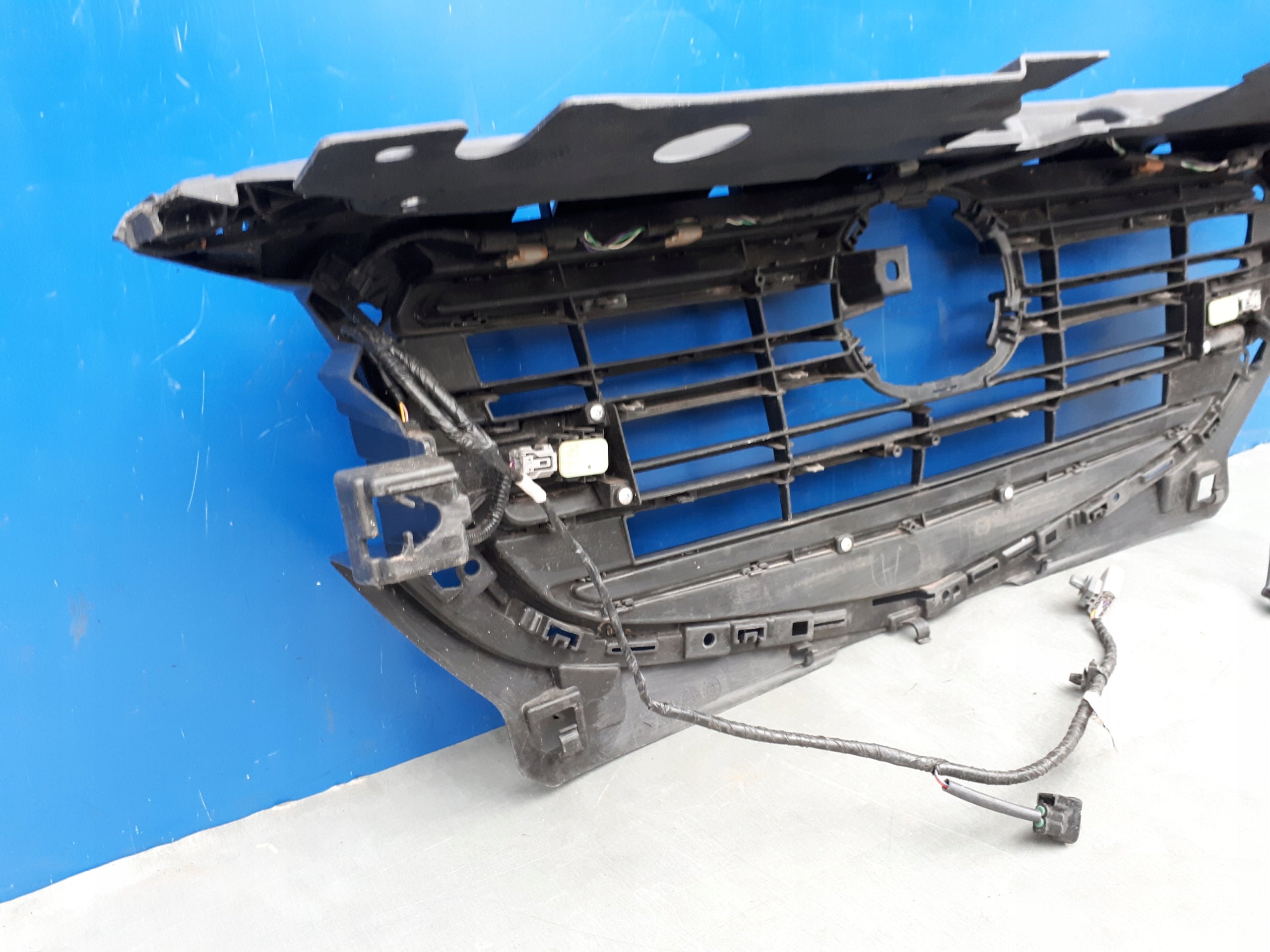 Kühlergrill Mazda 2 FRONTGRILL IFT182018 Kühlergitter