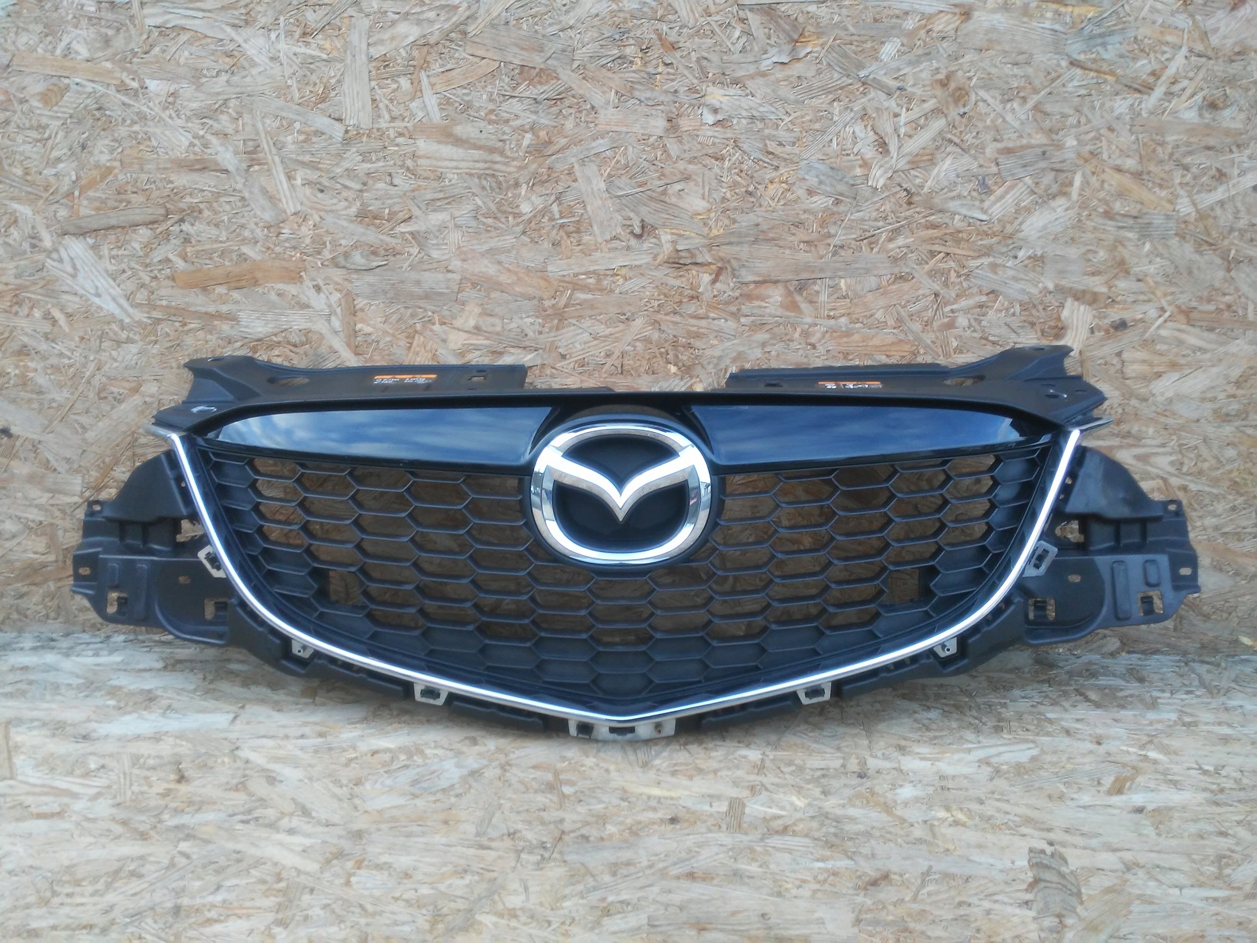 Kühlergrill Mazda 2 FRONTGRILL ftem2013r Kühlergitter