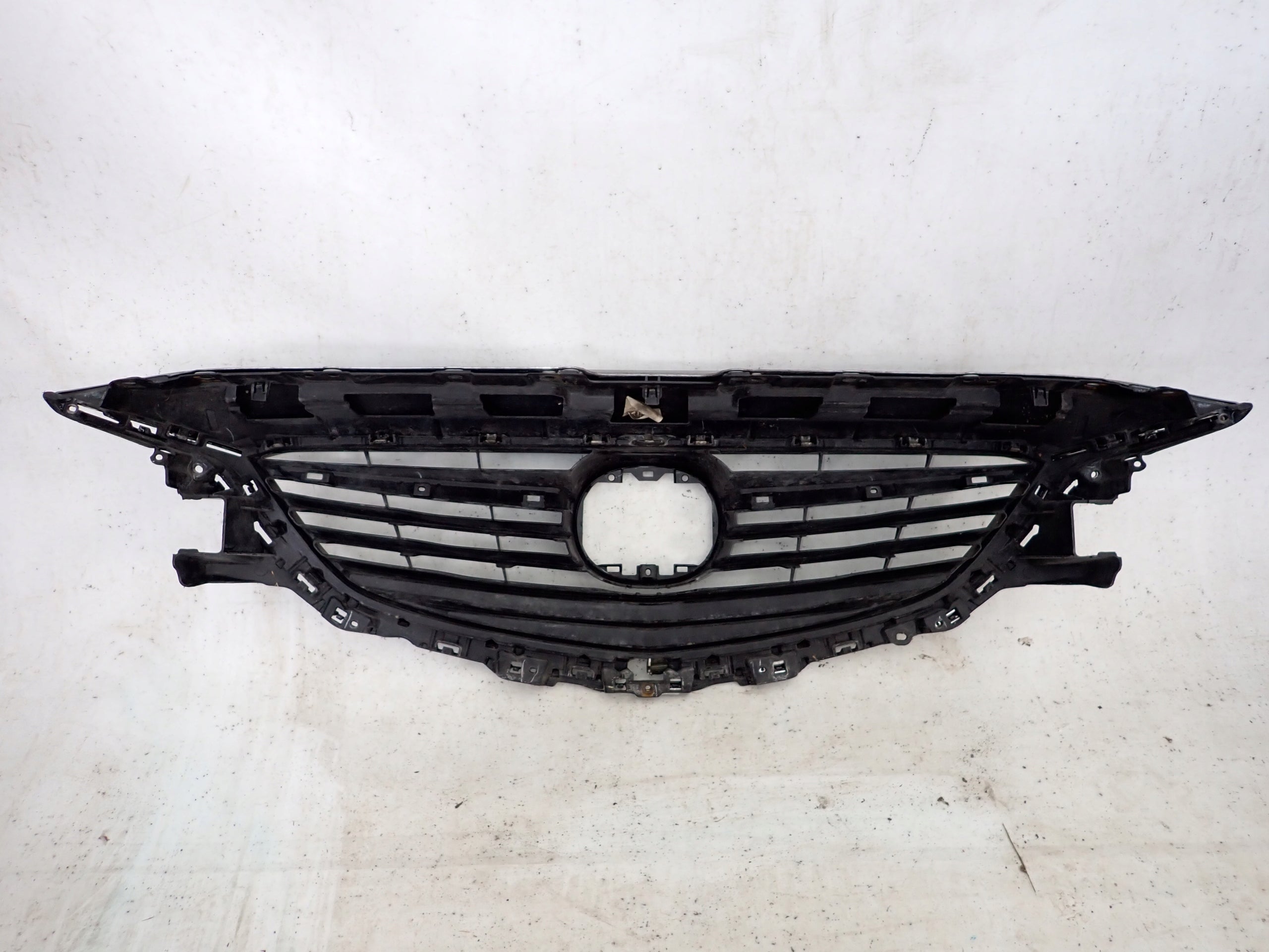 Kühlergrill Mazda 121 GH 6 GJ FRONTGRILL GHP950712 Kühlergitter