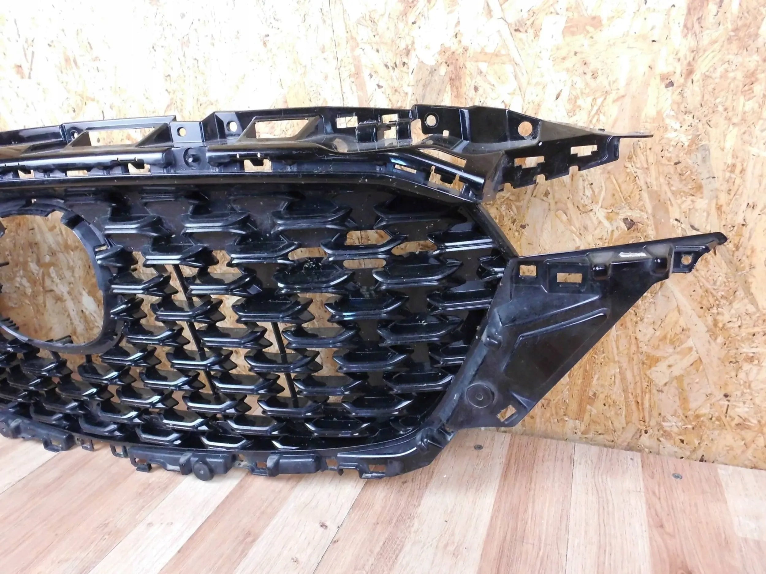 Kühlergrill Mazda II 2 KF FRONTGRILL DACX5GRIL Kühlergitter