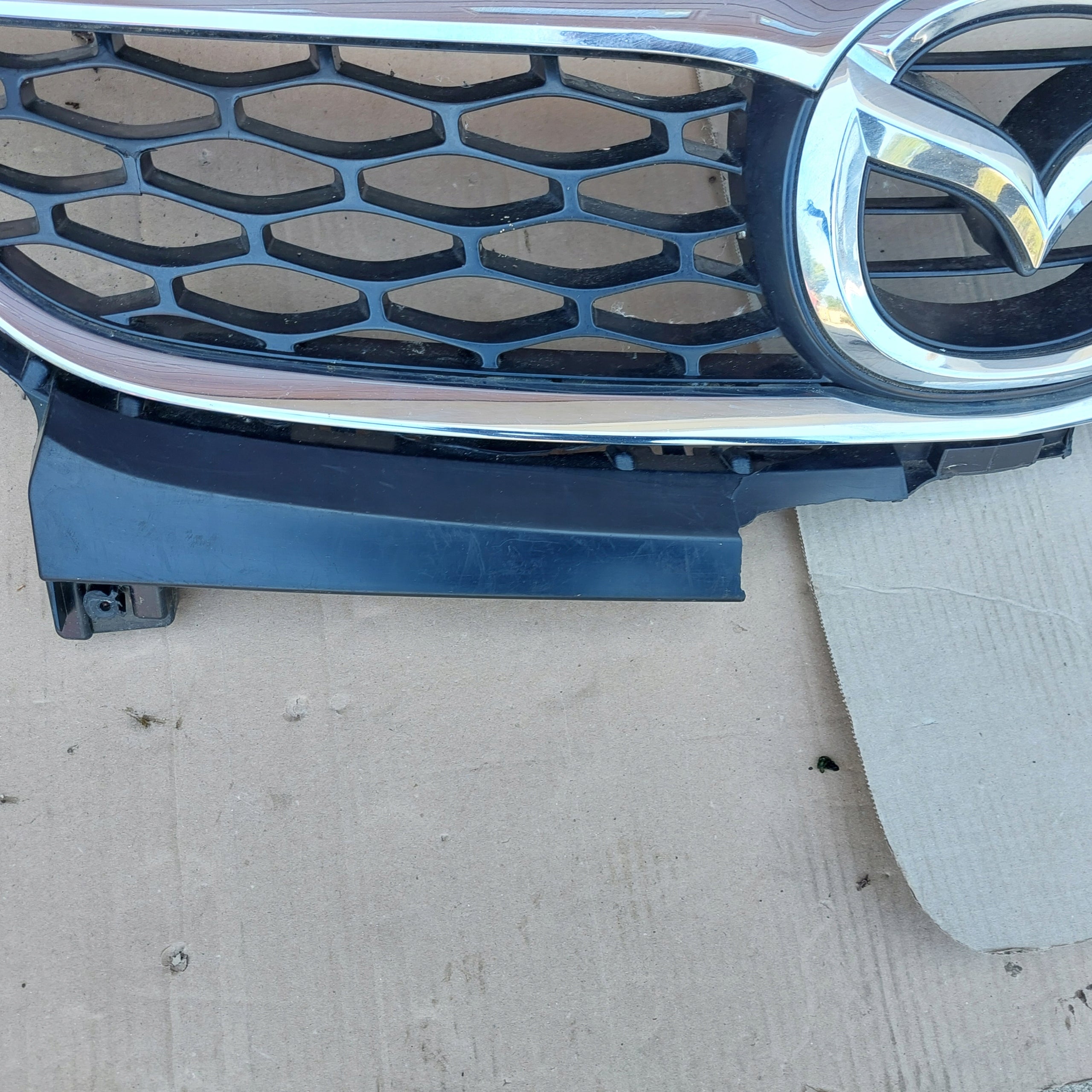 Kühlergrill Mazda 2 III KF FRONTGRILL daCX9Lift Kühlergitter