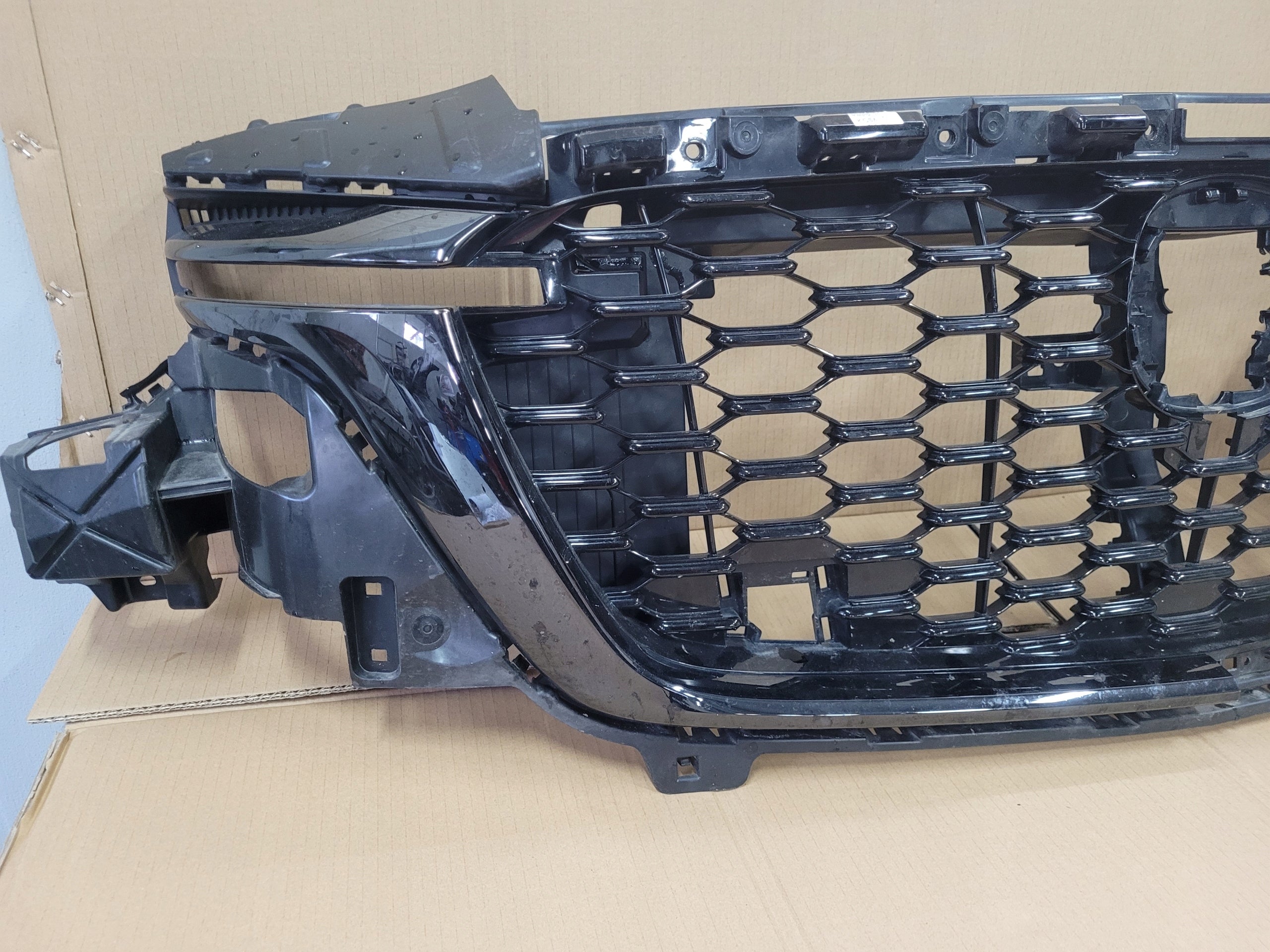 Kühlergrill Mazda 6 FRONTGRILL DACX60CX6 Kühlergitter